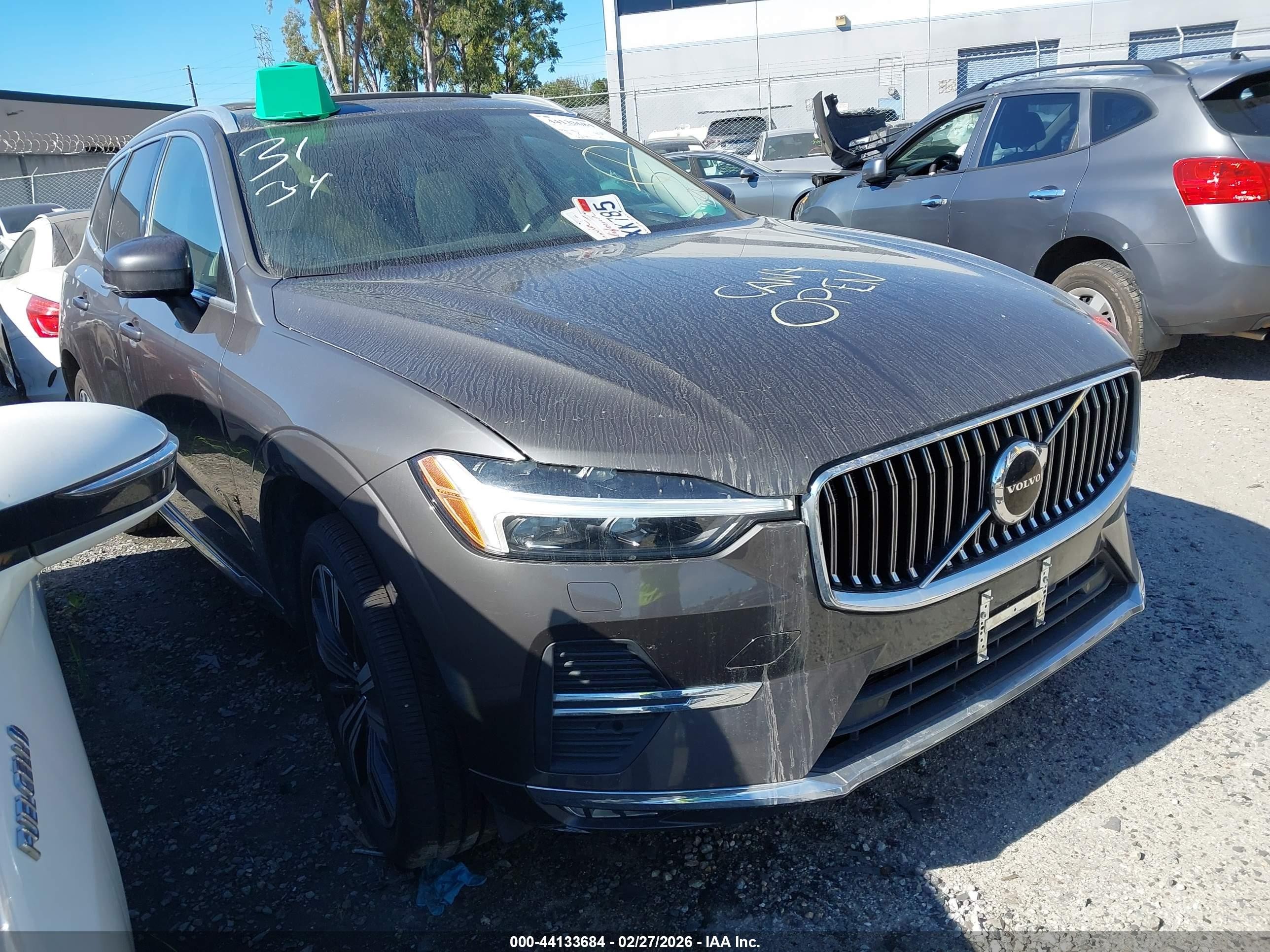 2022 Volvo XC60 Inscription, VIN YV4L12DLXN1940461 — Vandalism