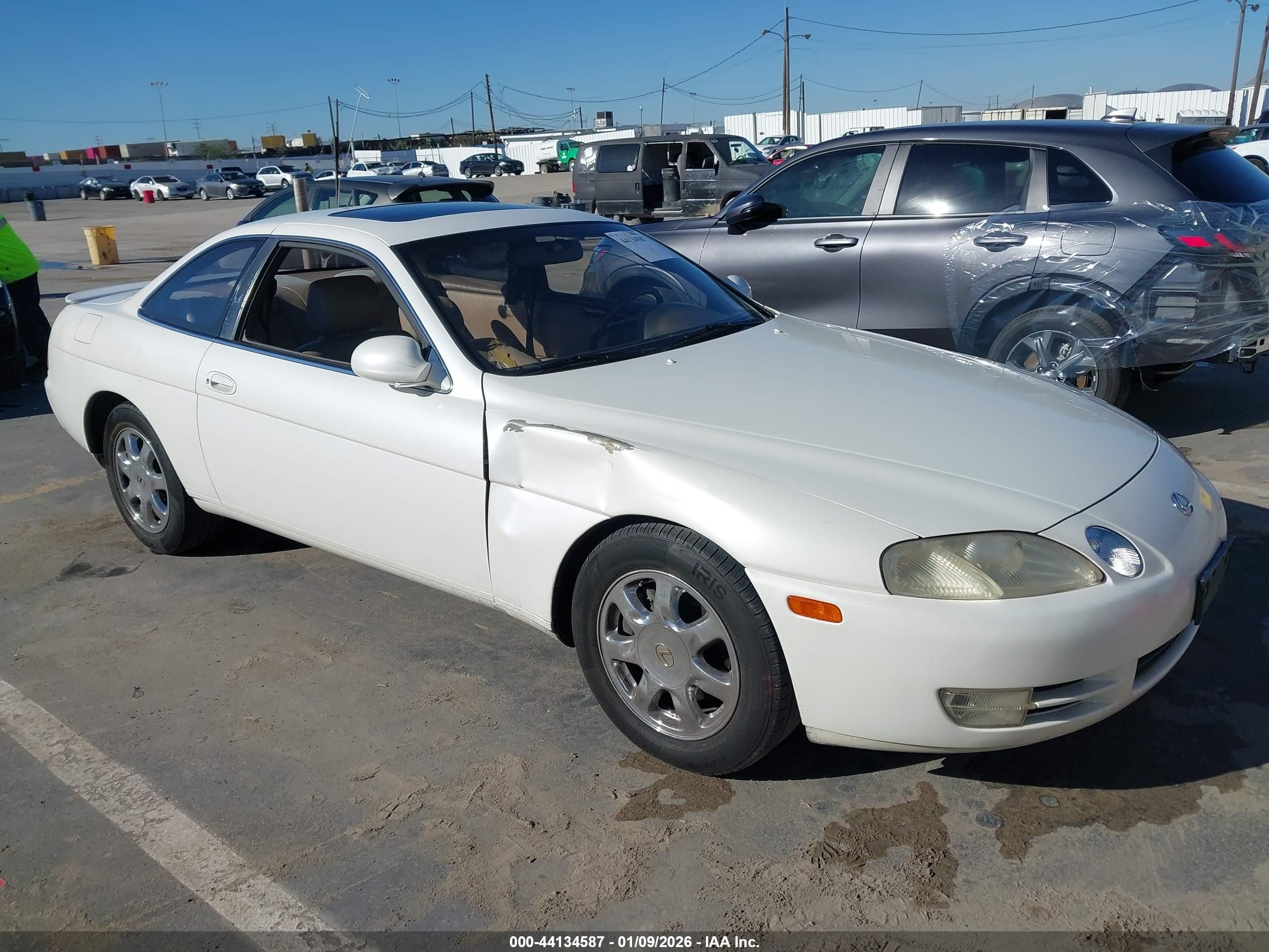 1995 Lexus SC 400, VIN JT8UZ30C9S0047080 — Front end