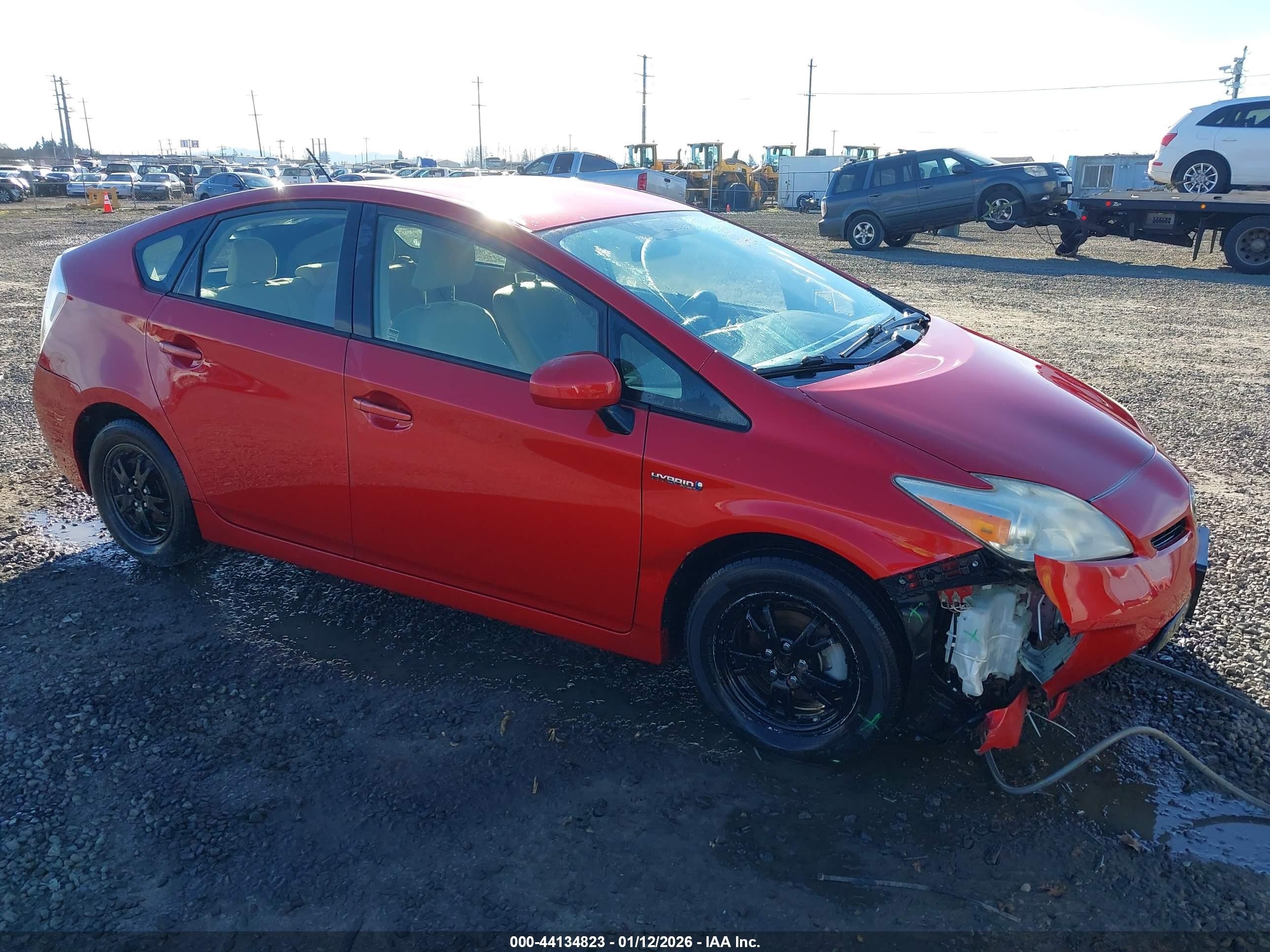 2012 Toyota Prius Two, VIN JTDKN3DU4C0334108 — Front end