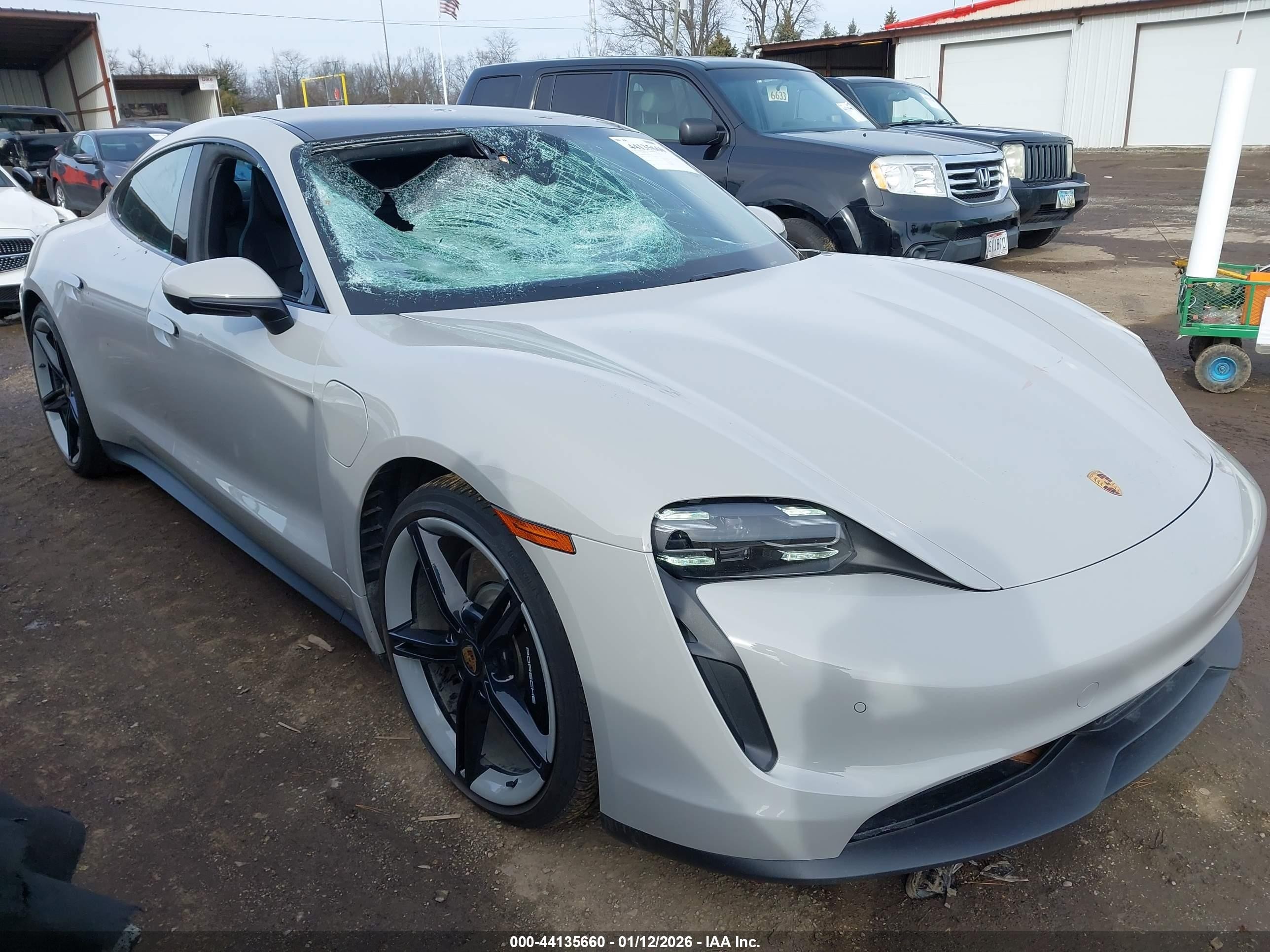 2022 Porsche Taycan 4S, VIN WP0AB2Y12NSA44538 — Roof