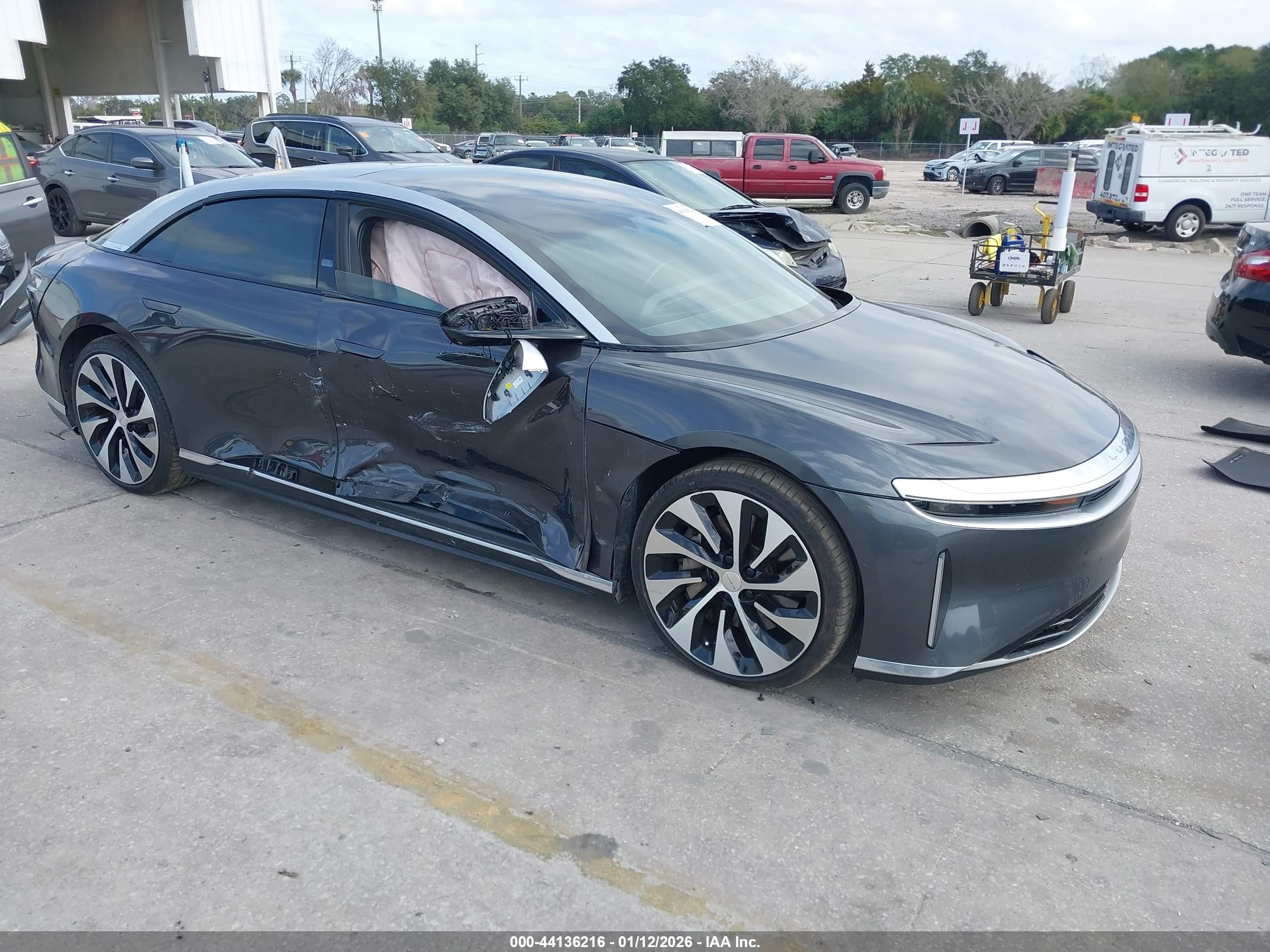 2022 Lucid Air Grand Touring, VIN 50EA1GBA6NA001294 — Бок