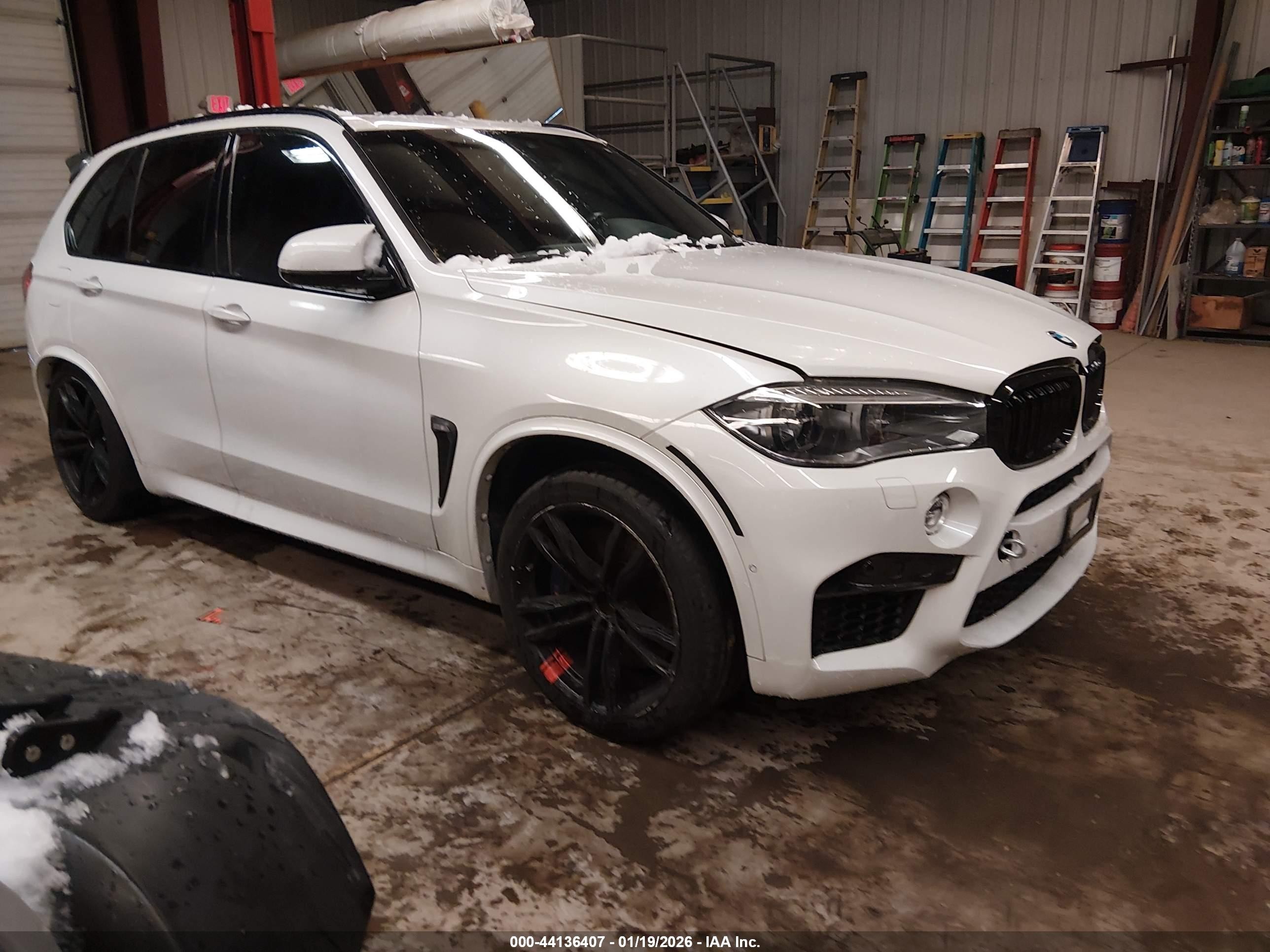 2018 BMW X5 M, VIN 5YMKT6C57J0X21077 — Front end