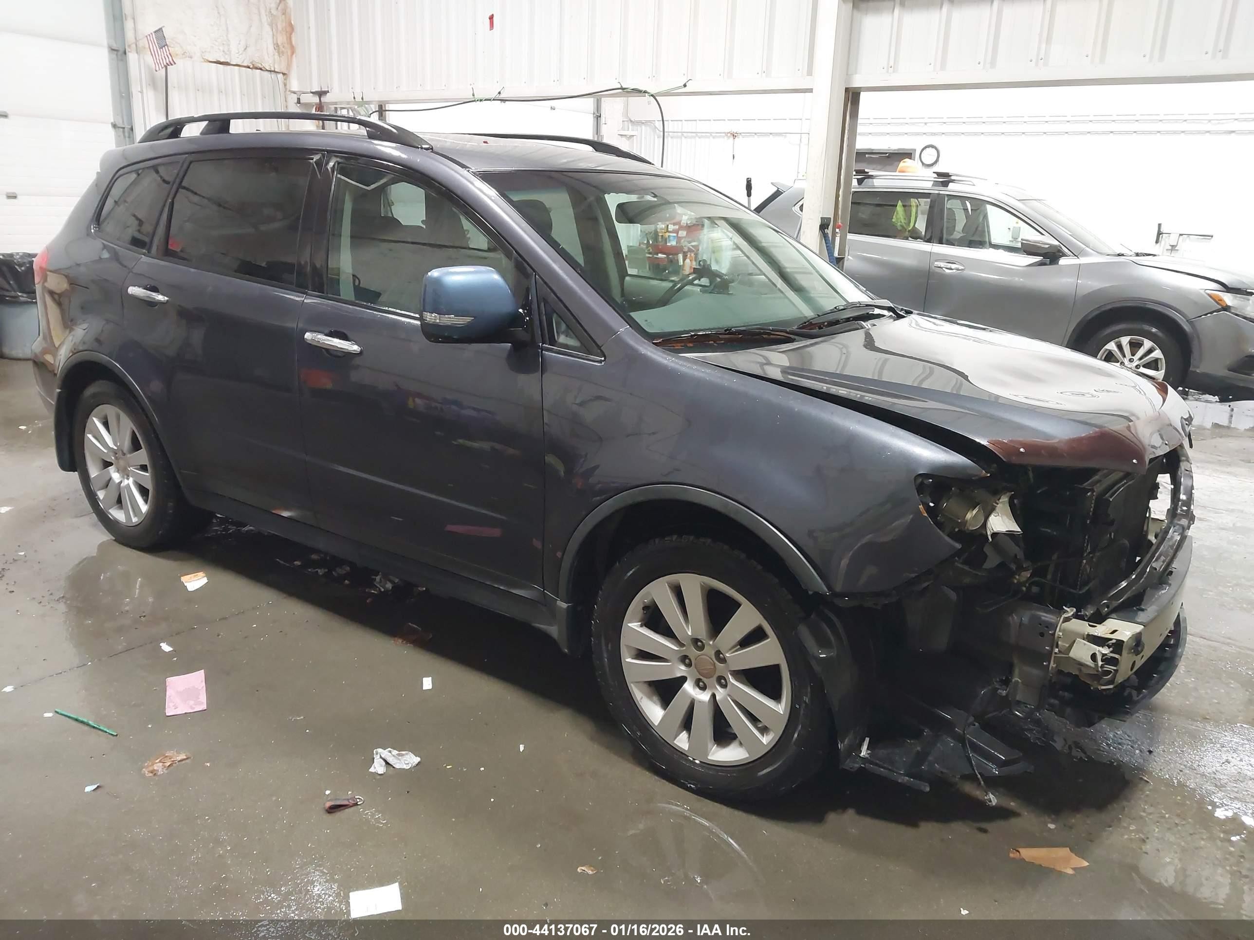 2011 Subaru Tribeca Limited, VIN 4S4WX9HD2B4401347 — Перед