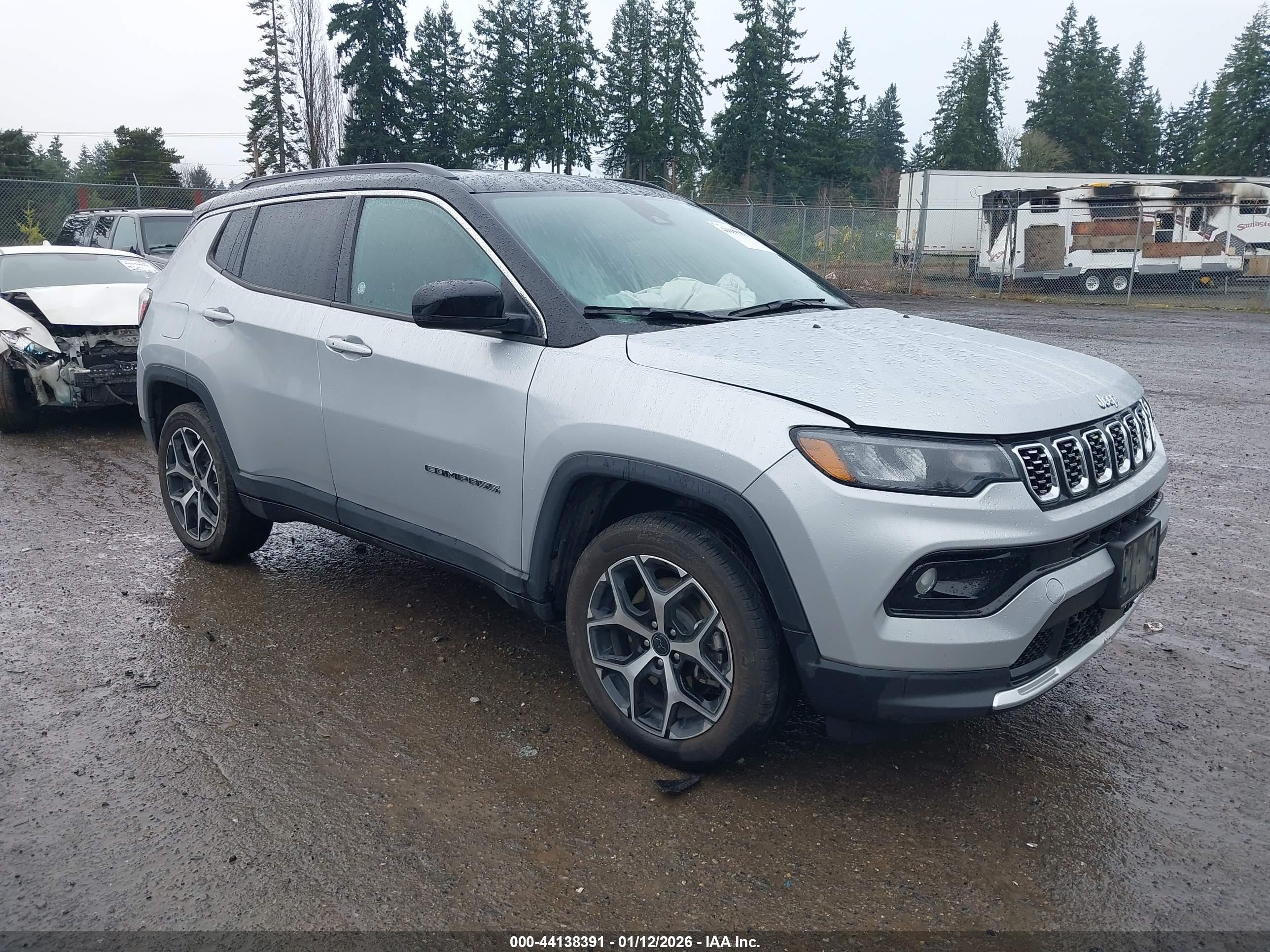 2025 Jeep Compass Limited, VIN 3C4NJDCN3ST579377 — Фото с аукциона