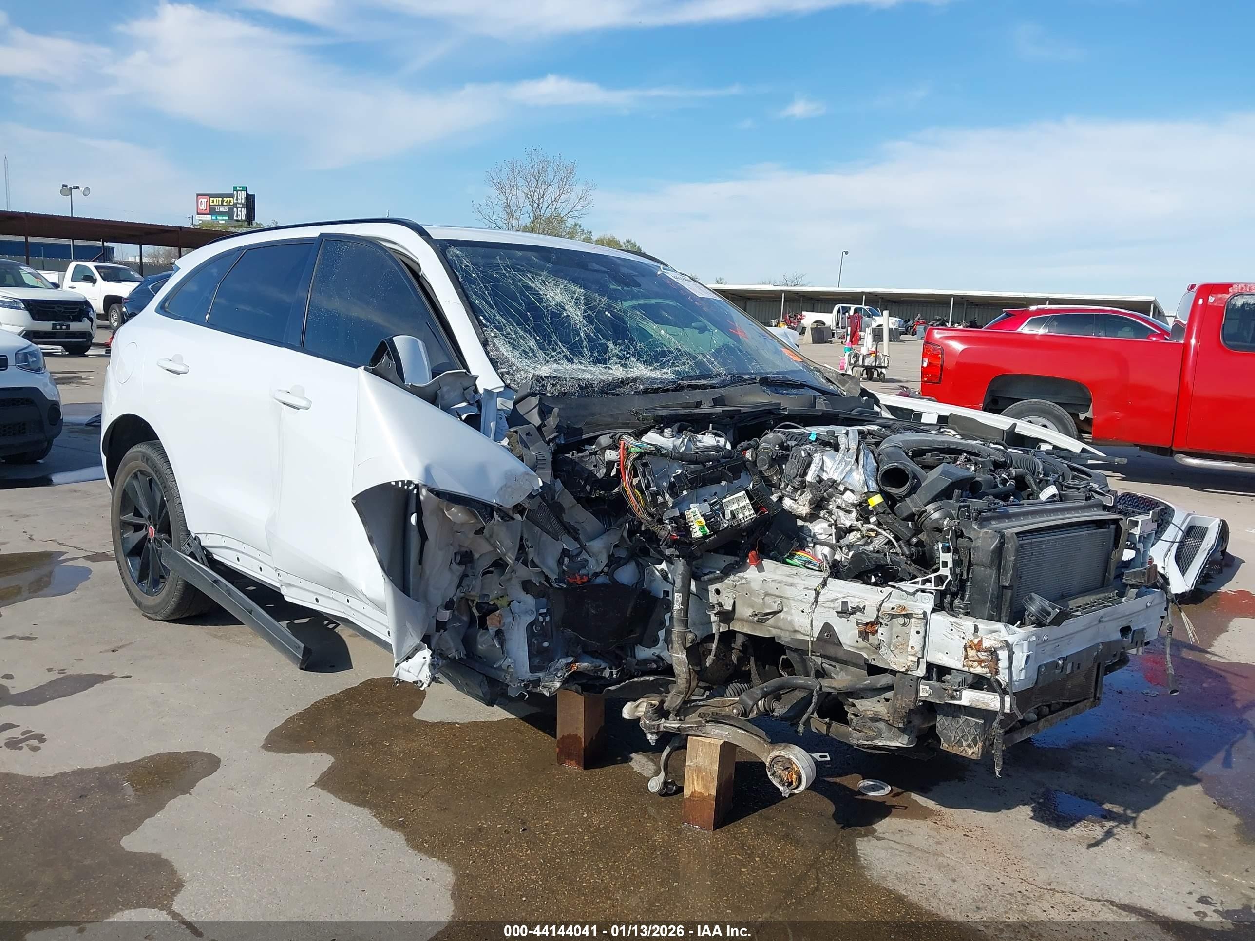 2021 Jaguar F-Pace S, VIN SADCJ2EU1MA667276 — Бок