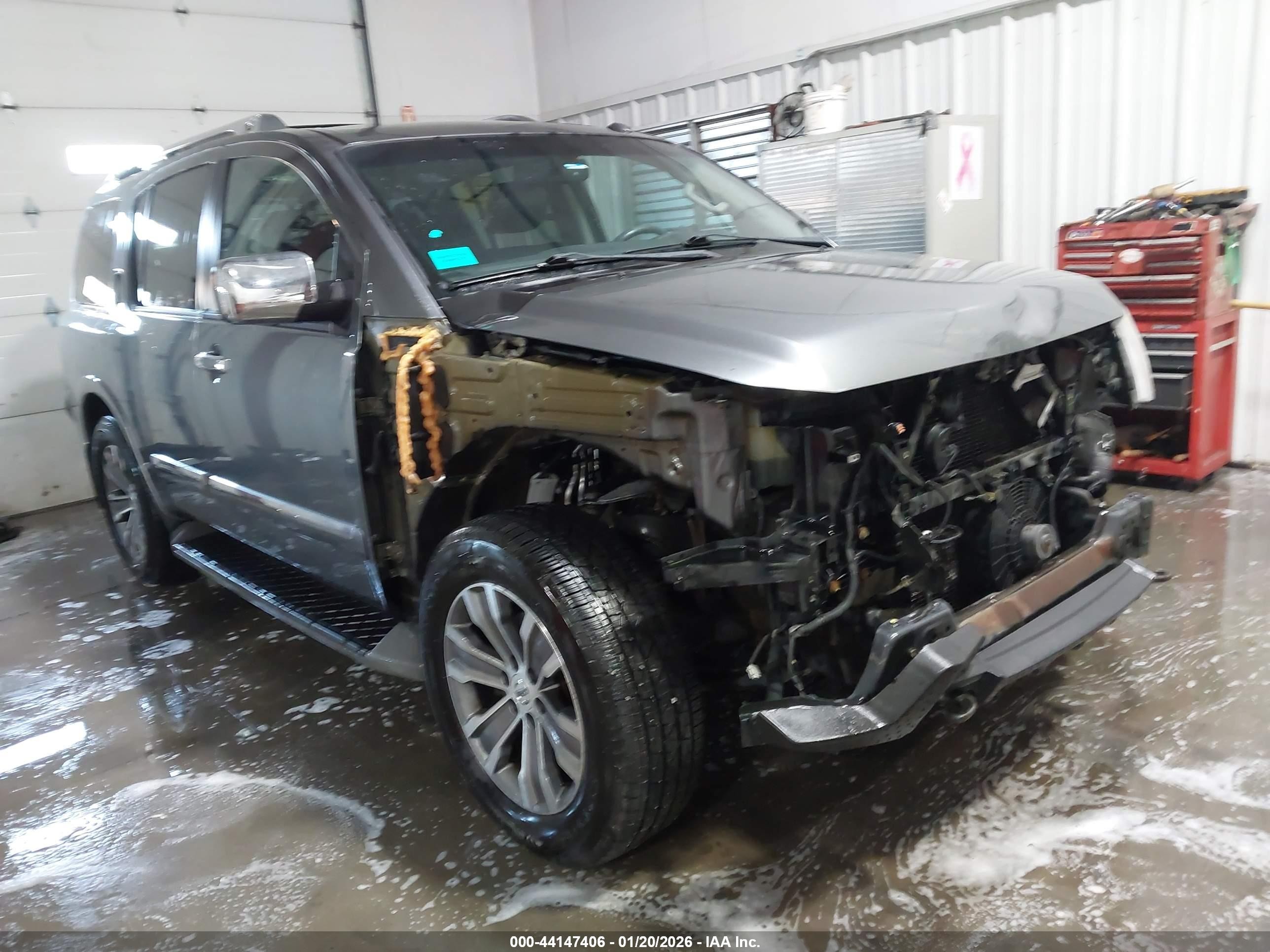 2015 Nissan Armada SL, VIN 5N1AA0ND5FN614272 — Front end