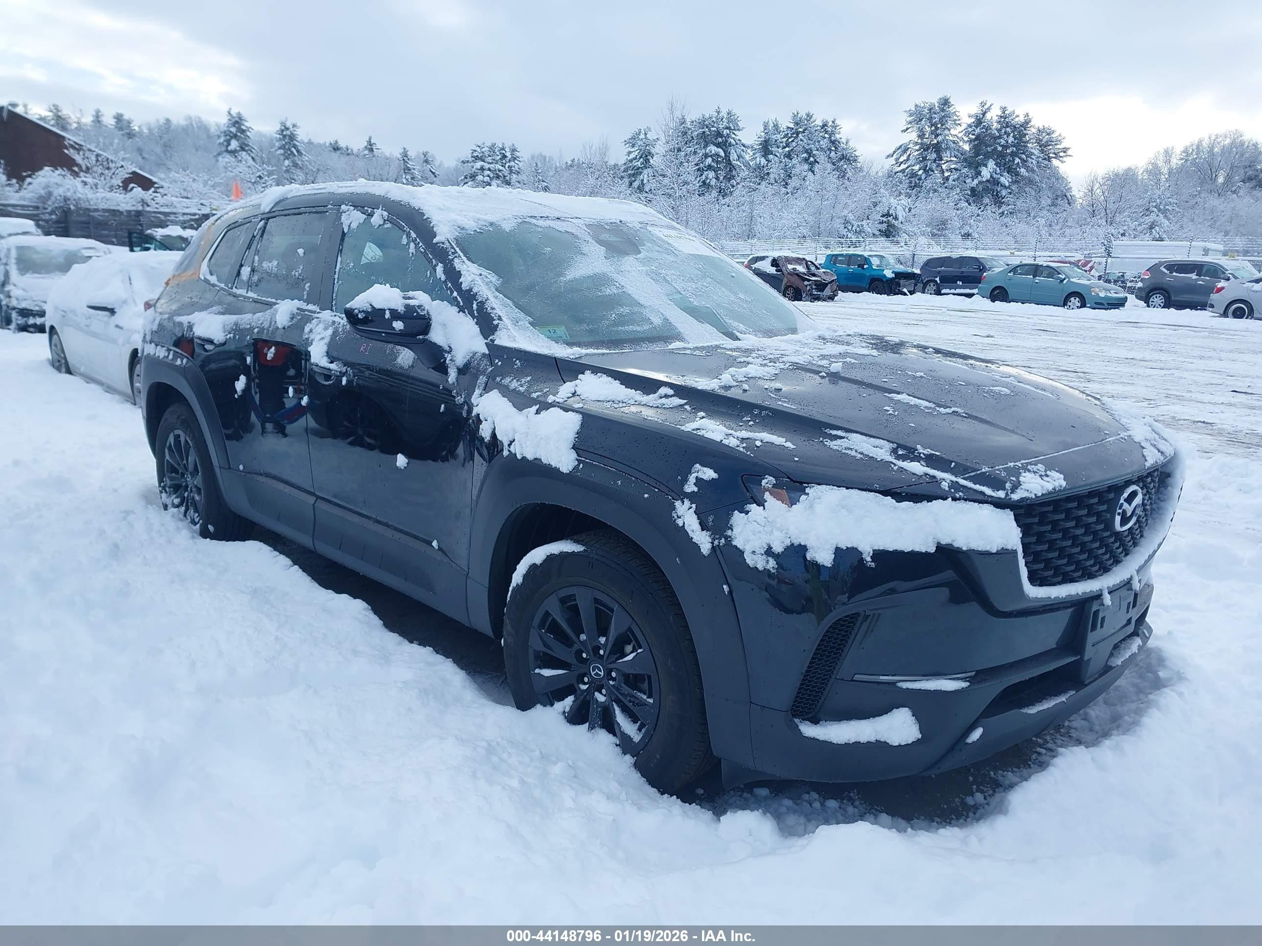 2025 Mazda CX-50 Hybrid Preferred Package, VIN 7MMVAABW4SN104166 — Rear end