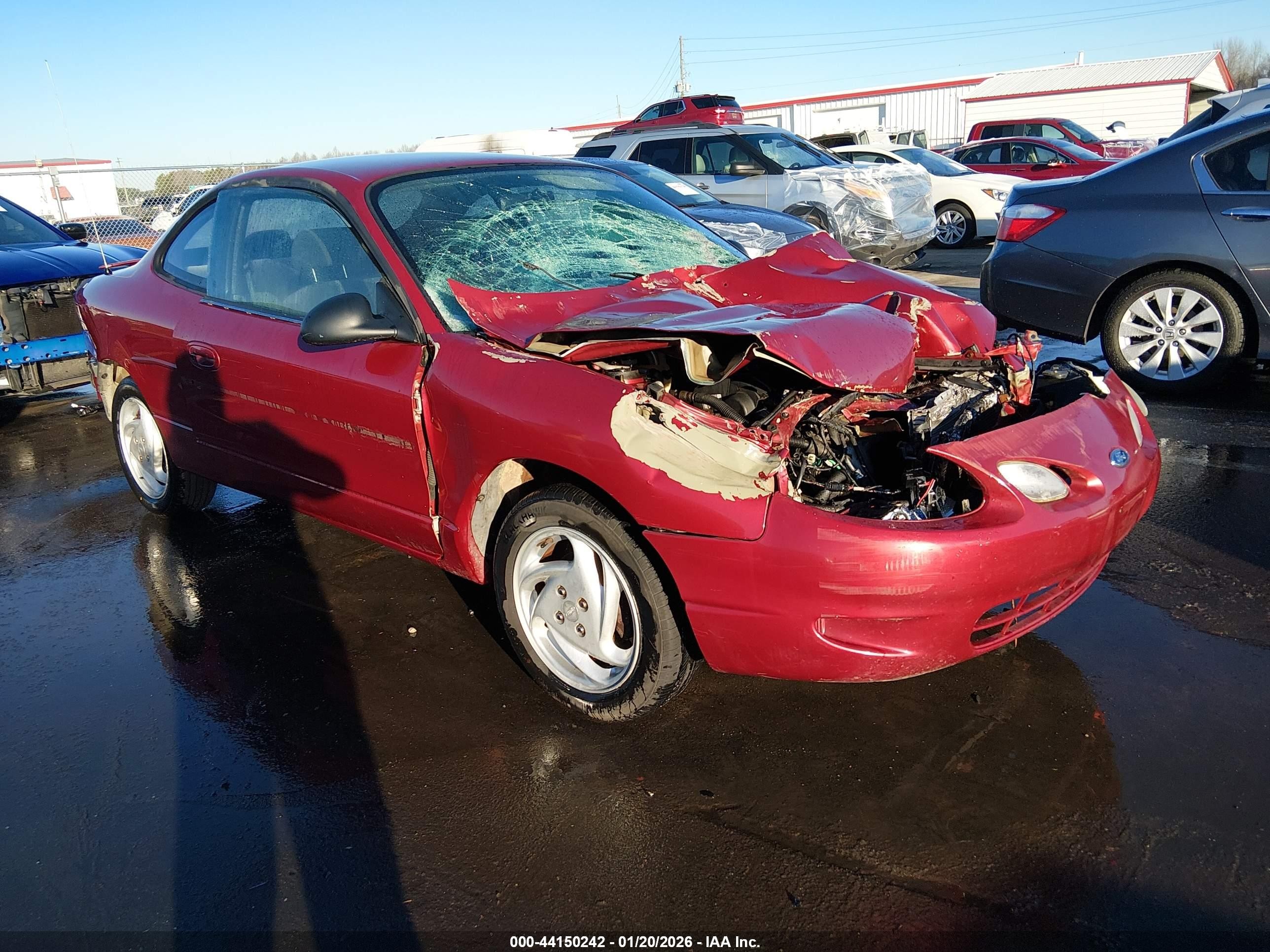 2002 Ford Escort ZX2 Standard, VIN 3FAFP11352R187054 — Перед