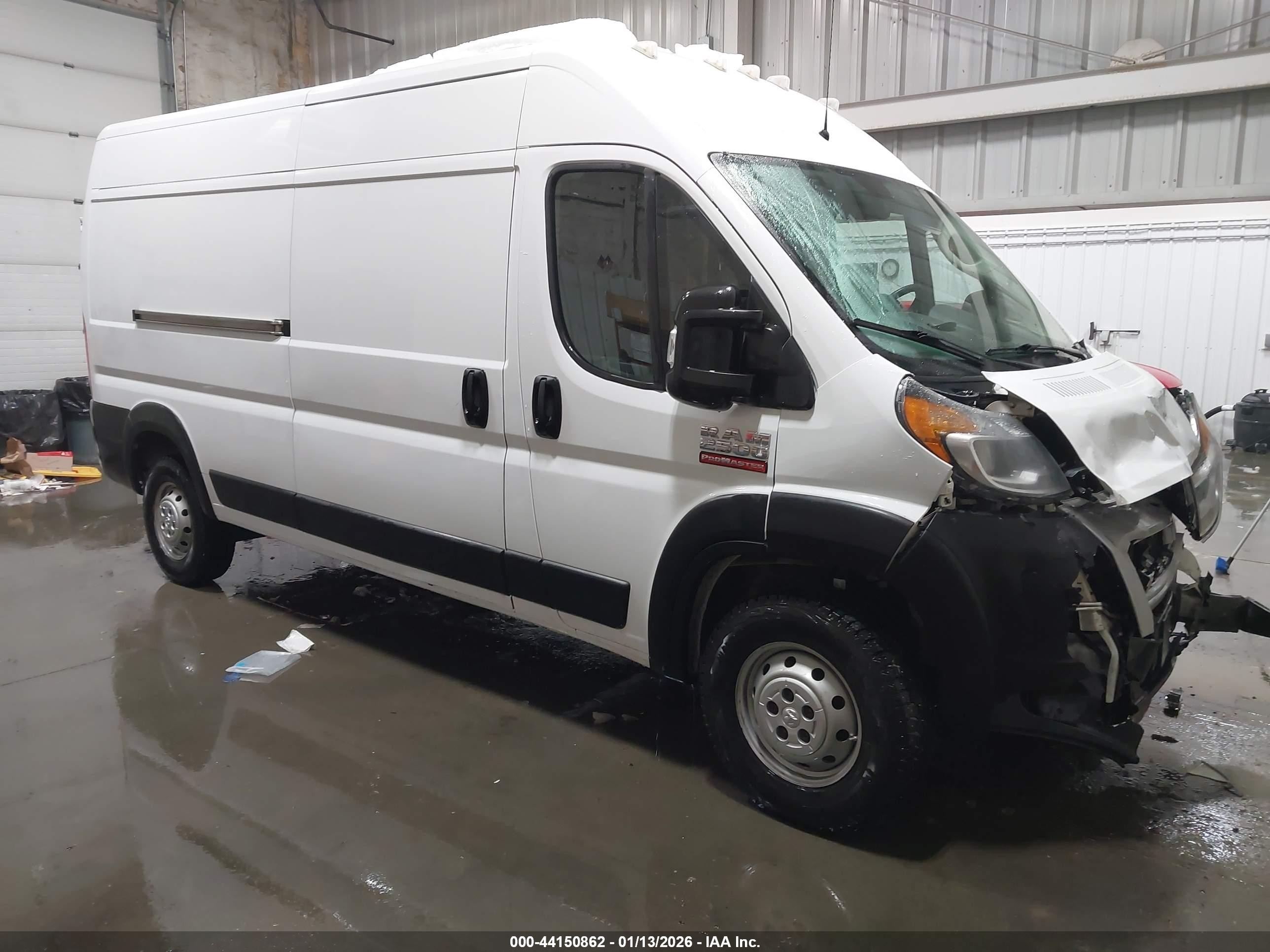 2021 Ram ProMaster, VIN 3C6ERVDGXME508416 — Перед