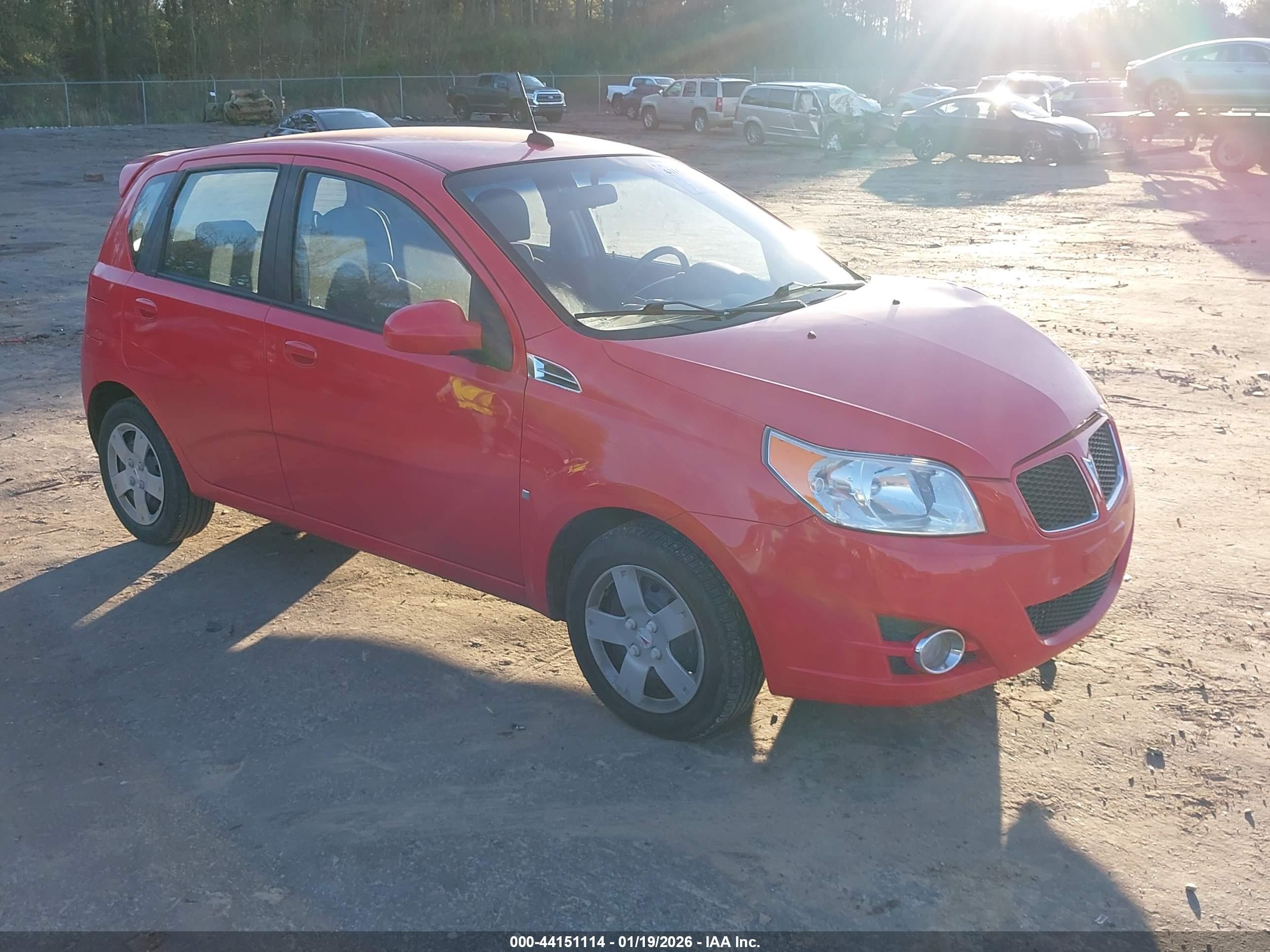 2009 Pontiac G3, VIN KL2TD66EX9B646089 — Front end