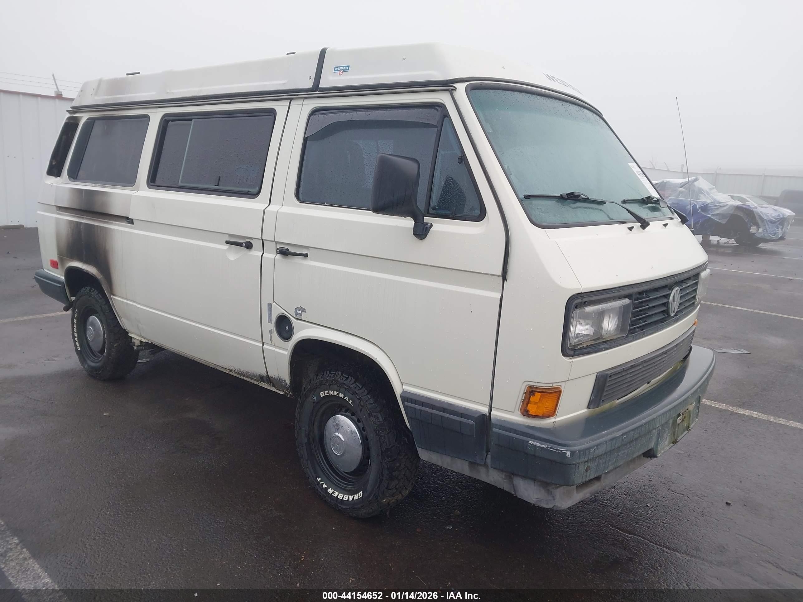 1991 Volkswagen Vanagon, VIN WV2ZB0258MH001075 — Engine fire