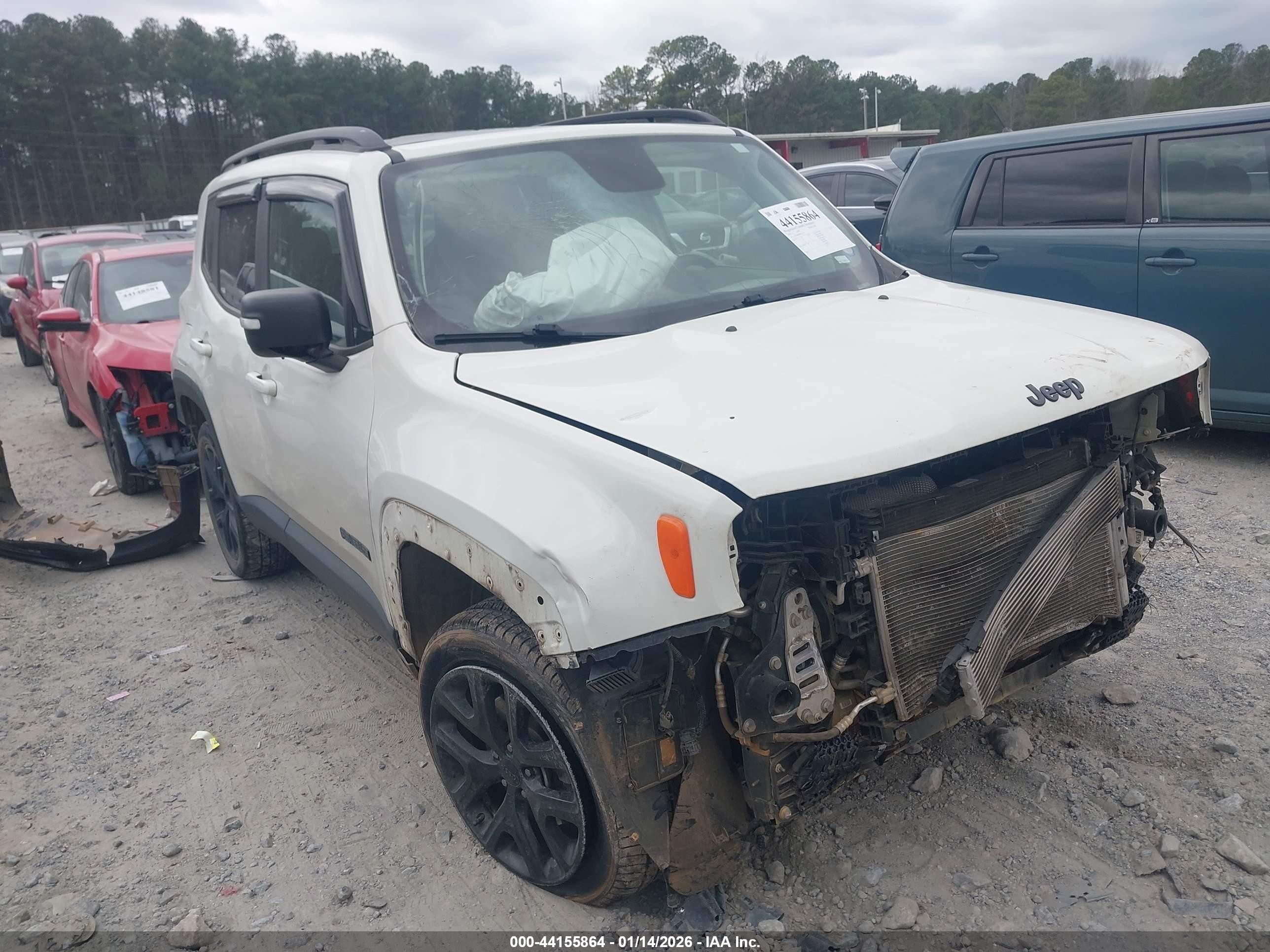 2019 Jeep Renegade Altitude, VIN ZACNJBBB6KPJ73741 — Перед