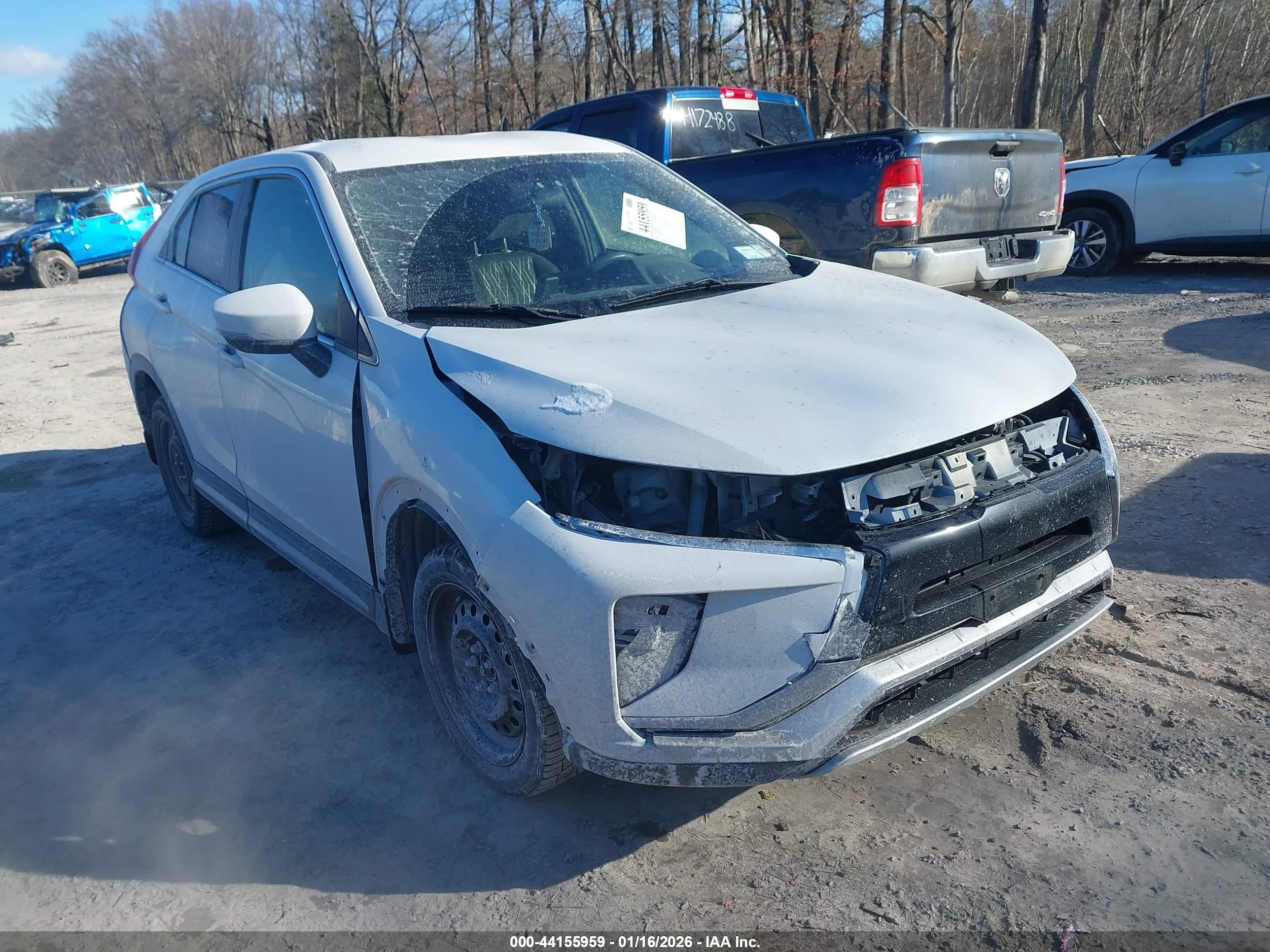 2018 Mitsubishi Eclipse Cross SE, VIN JA4AT5AAXJZ061993 — Front end