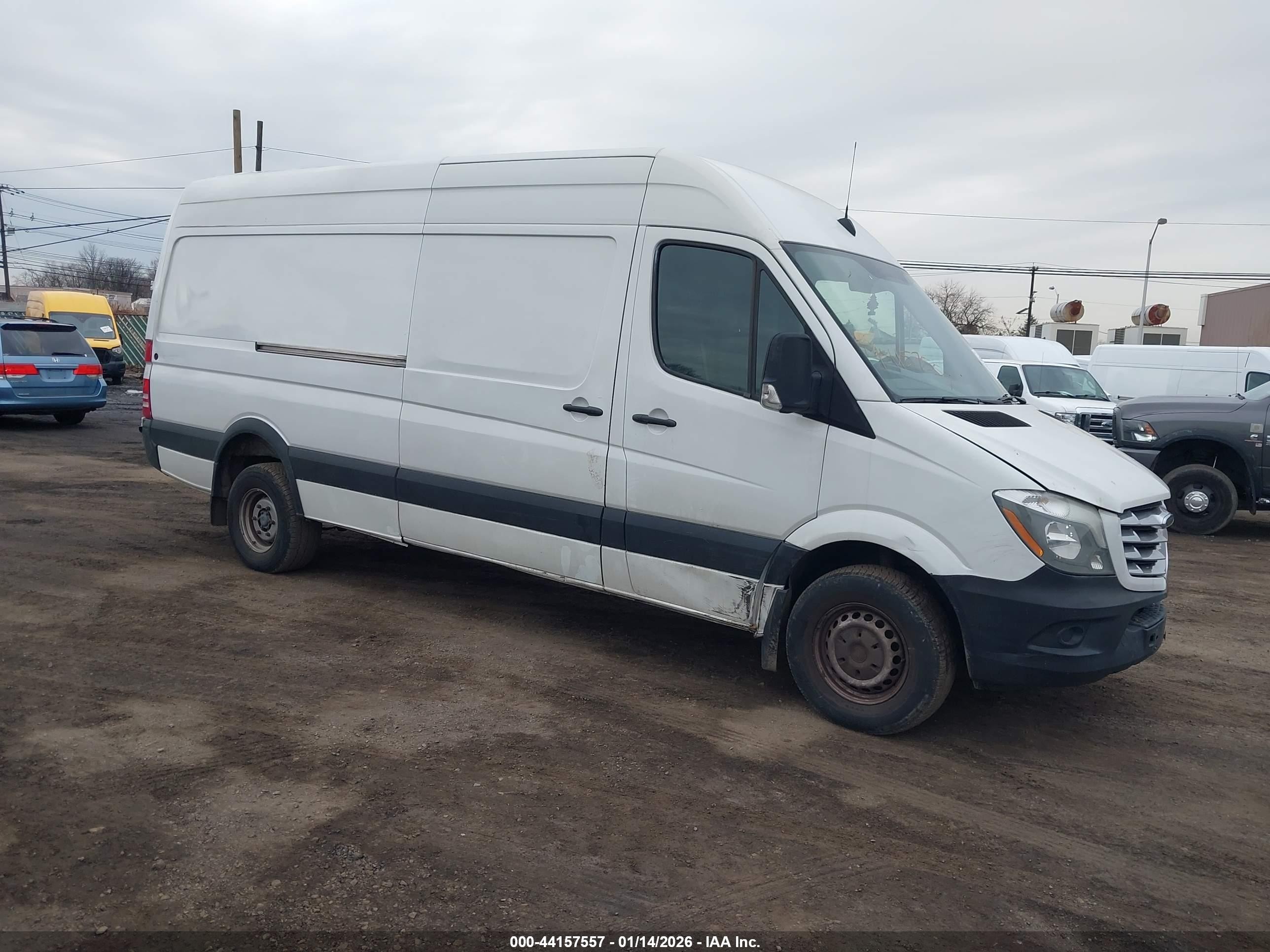 2016 Freightliner Sprinter Cargo, VIN WDYPF1CD1GP345528 — Rear end