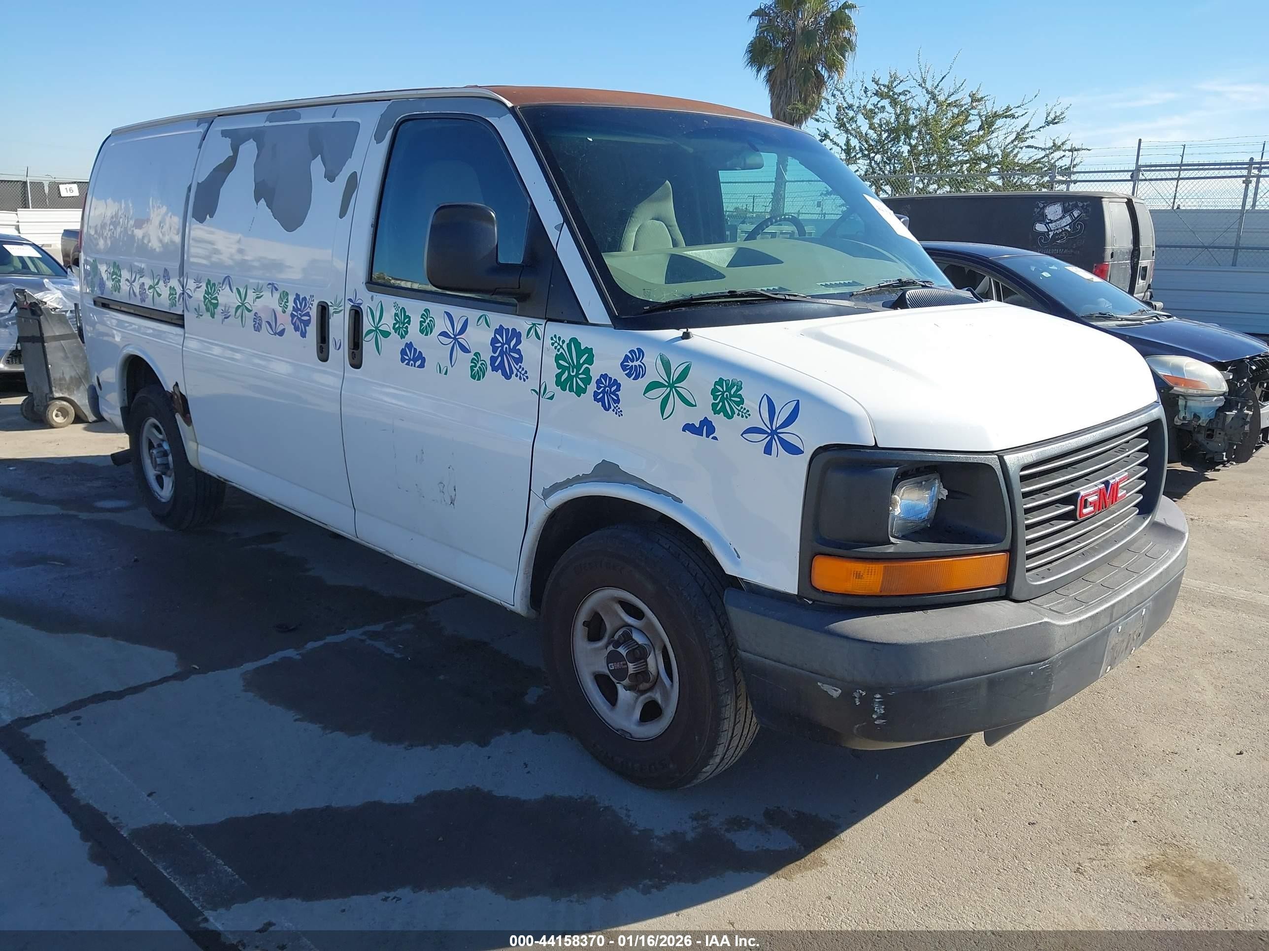 2007 GMC Savana, VIN 1GTFG15Z571148099 — Rear end