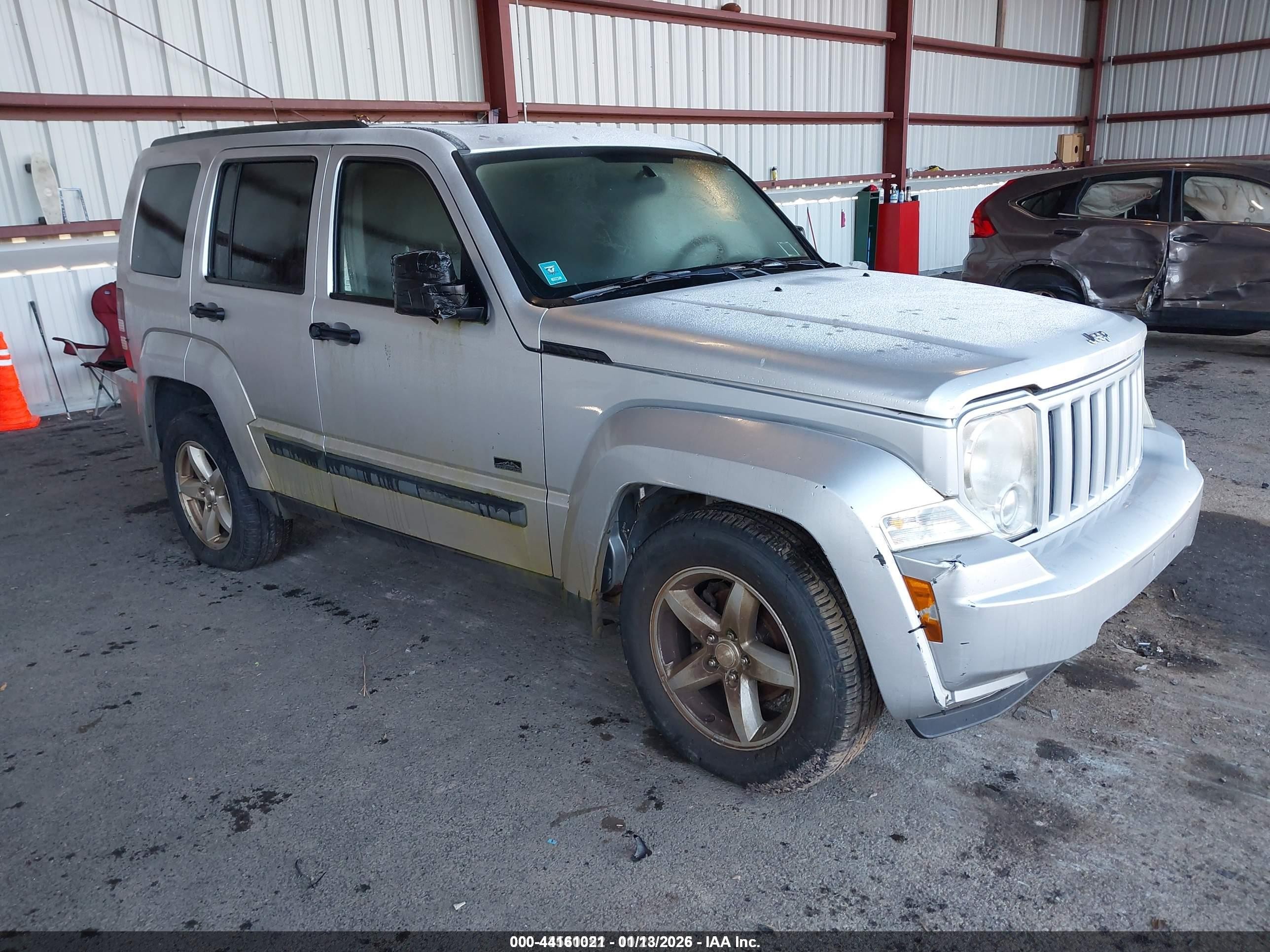 2009 Jeep Liberty Sport, VIN 1J8GN28K59W544806 — Front end