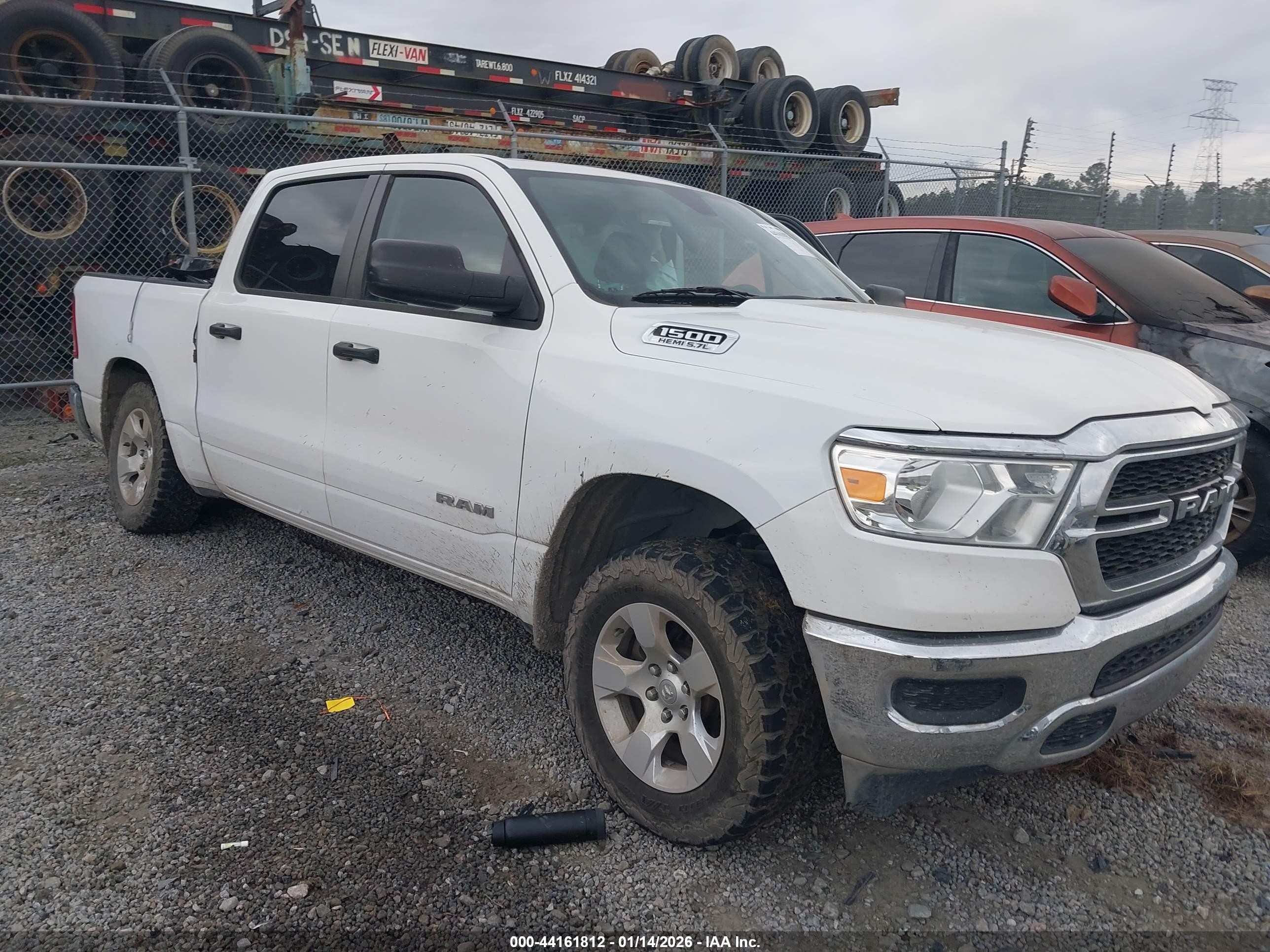 2020 Ram 1500 Tradesman, VIN 1C6SRFGT6LN193058 — Side