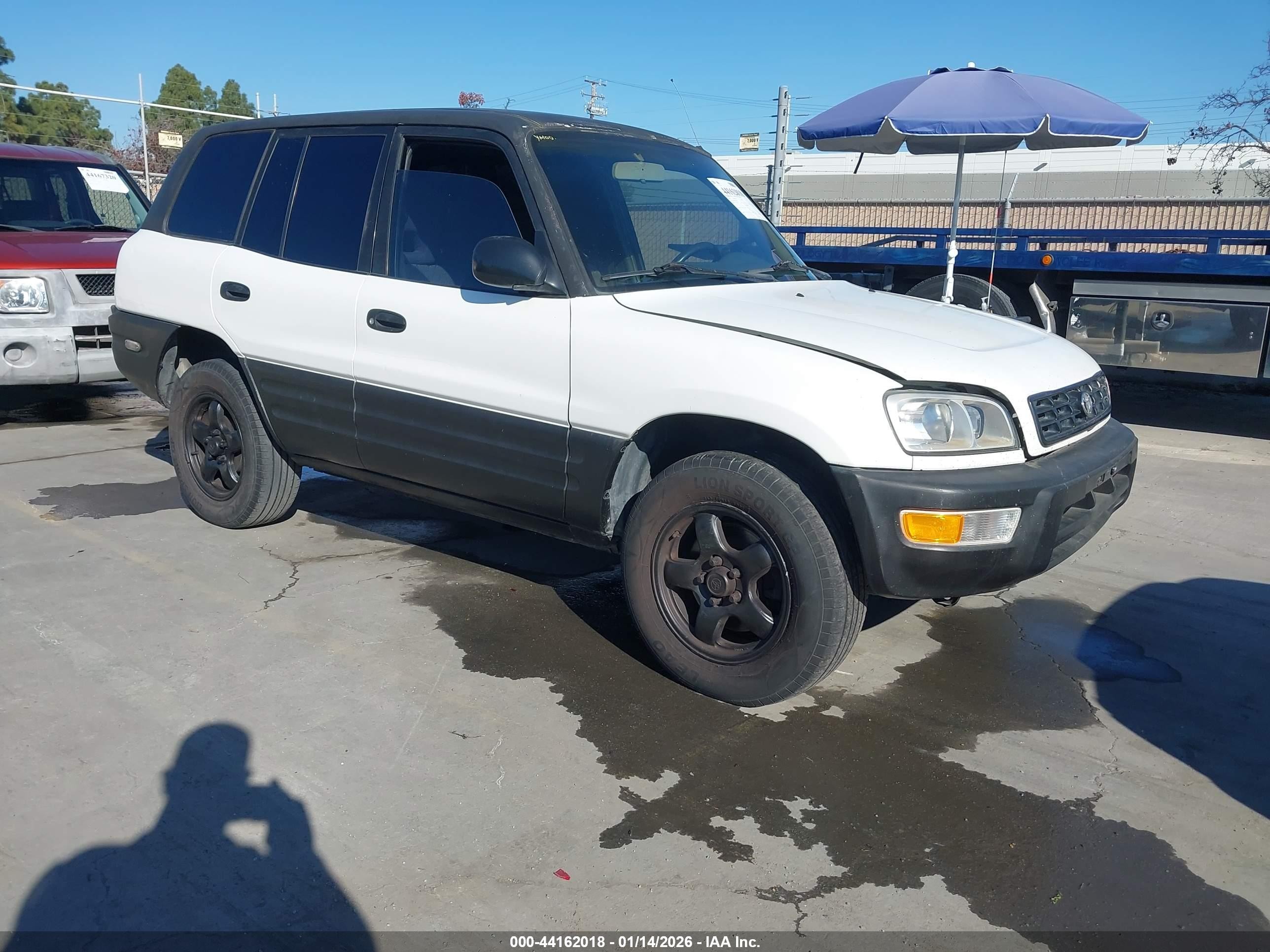 1998 Toyota RAV4, VIN JT3GP10V1W7041673 — Mechanical