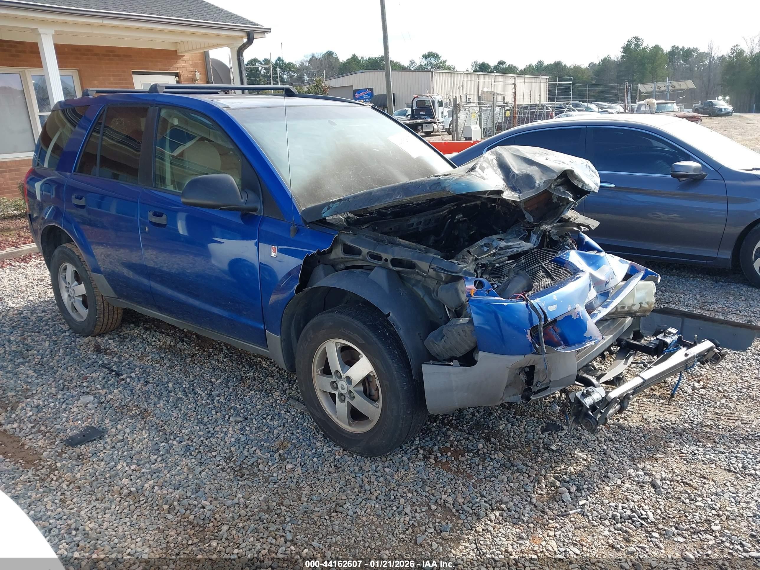 2005 Saturn VUE, VIN 5GZCZ23D55S810795 — Engine fire