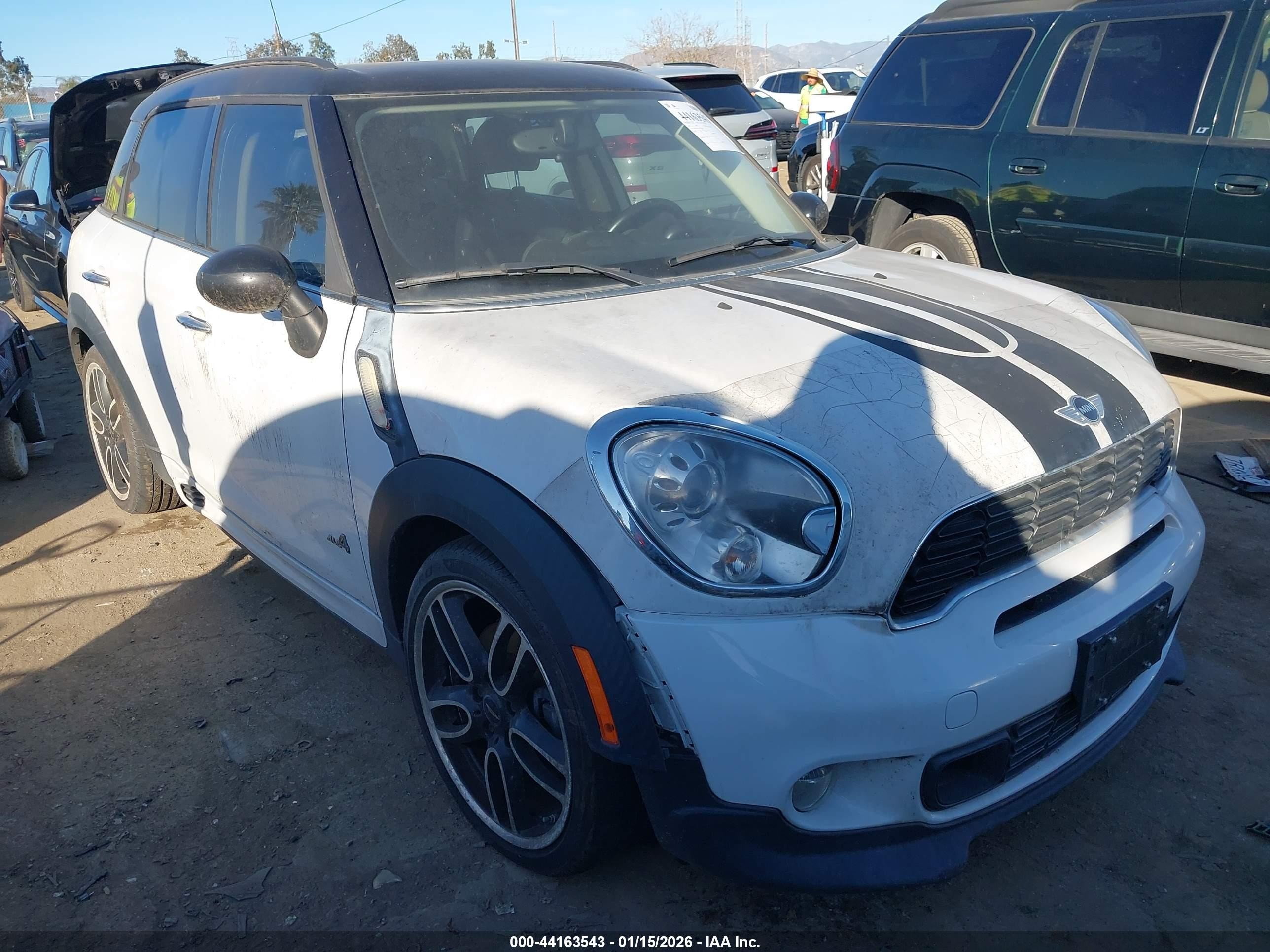 2012 MINI Countryman S, VIN WMWZC5C56CWL56356 — Не указано