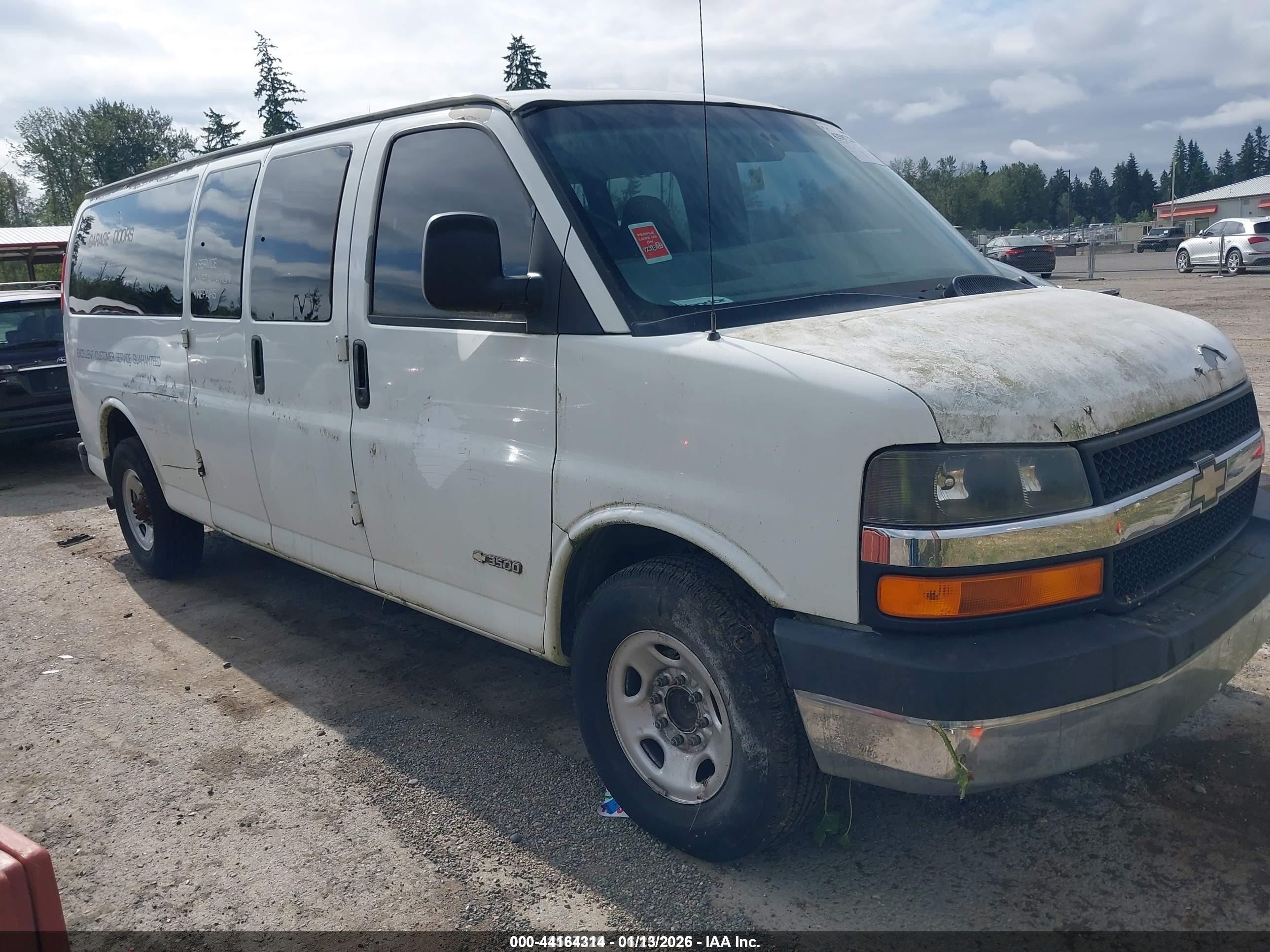 2004 Chevrolet Express Passenger, VIN 1GAHG39U641167140 — All over