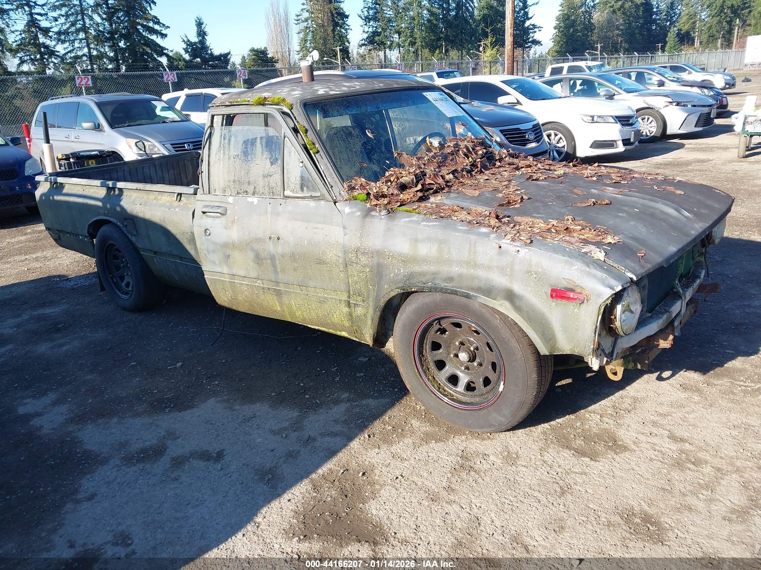 1982 Toyota Pickup, VIN JT4RN44D7C0052131 — Front end