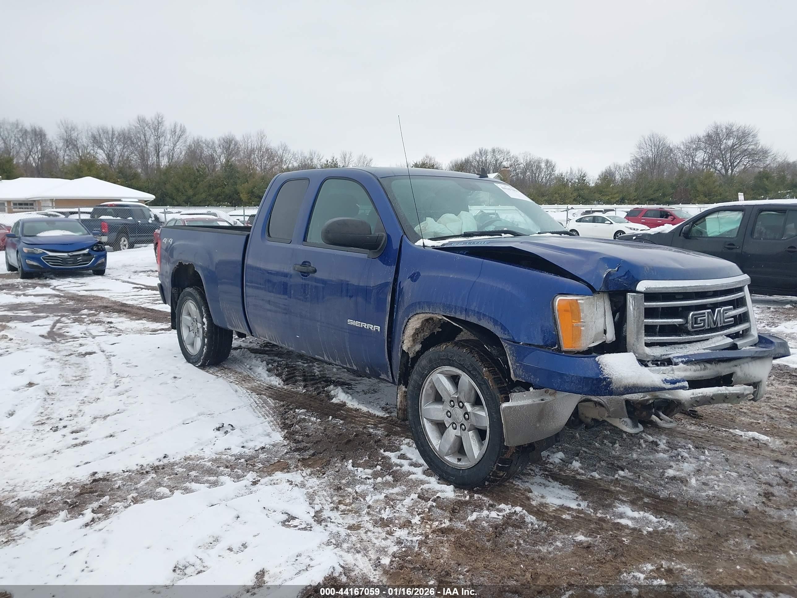 2013 GMC Sierra 1500, VIN 1GTR2VE22DZ318714 — Front end