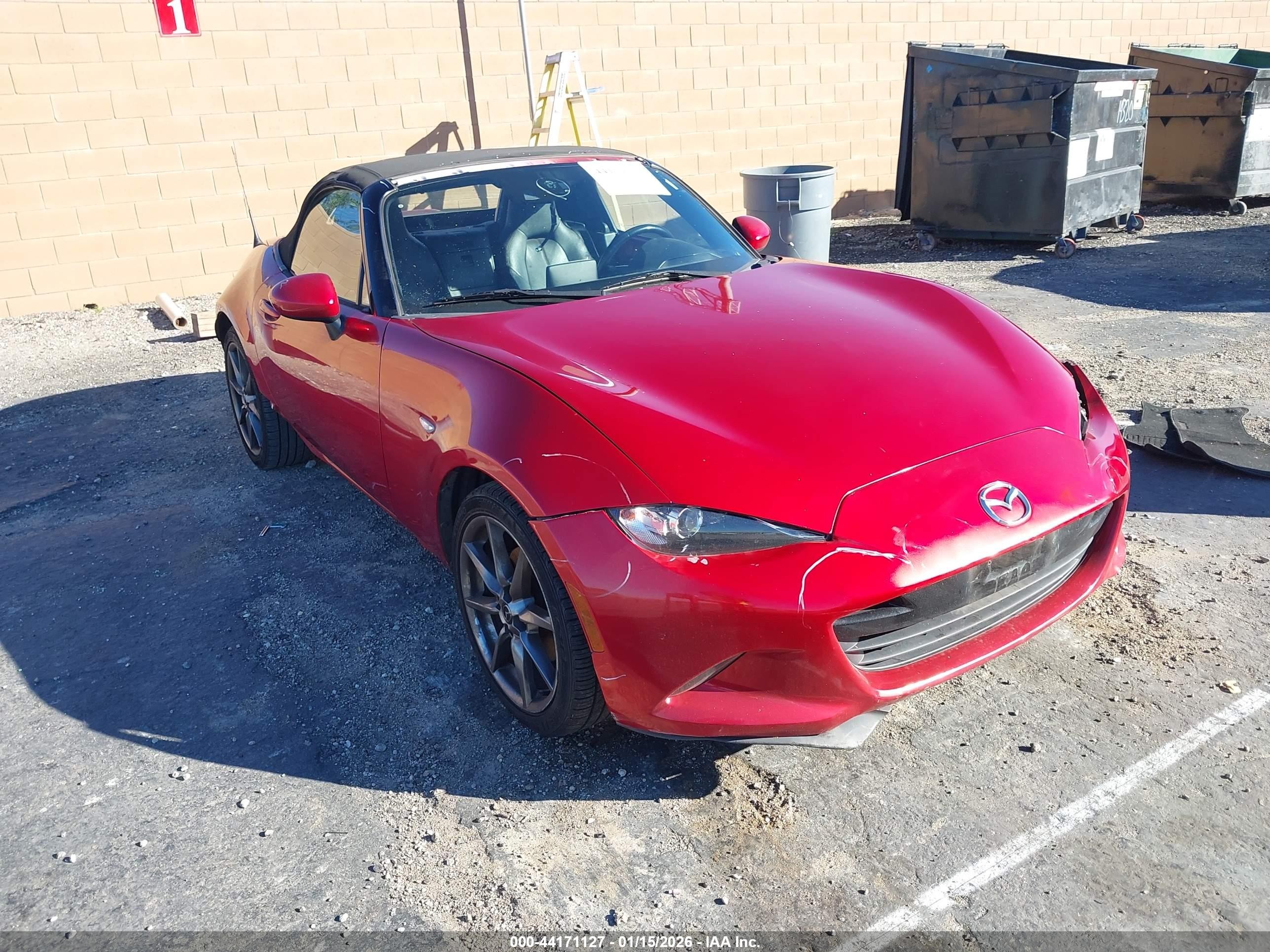 2016 Mazda MX-5 Miata Grand Touring, VIN JM1NDAD79G0111602 — Rear end
