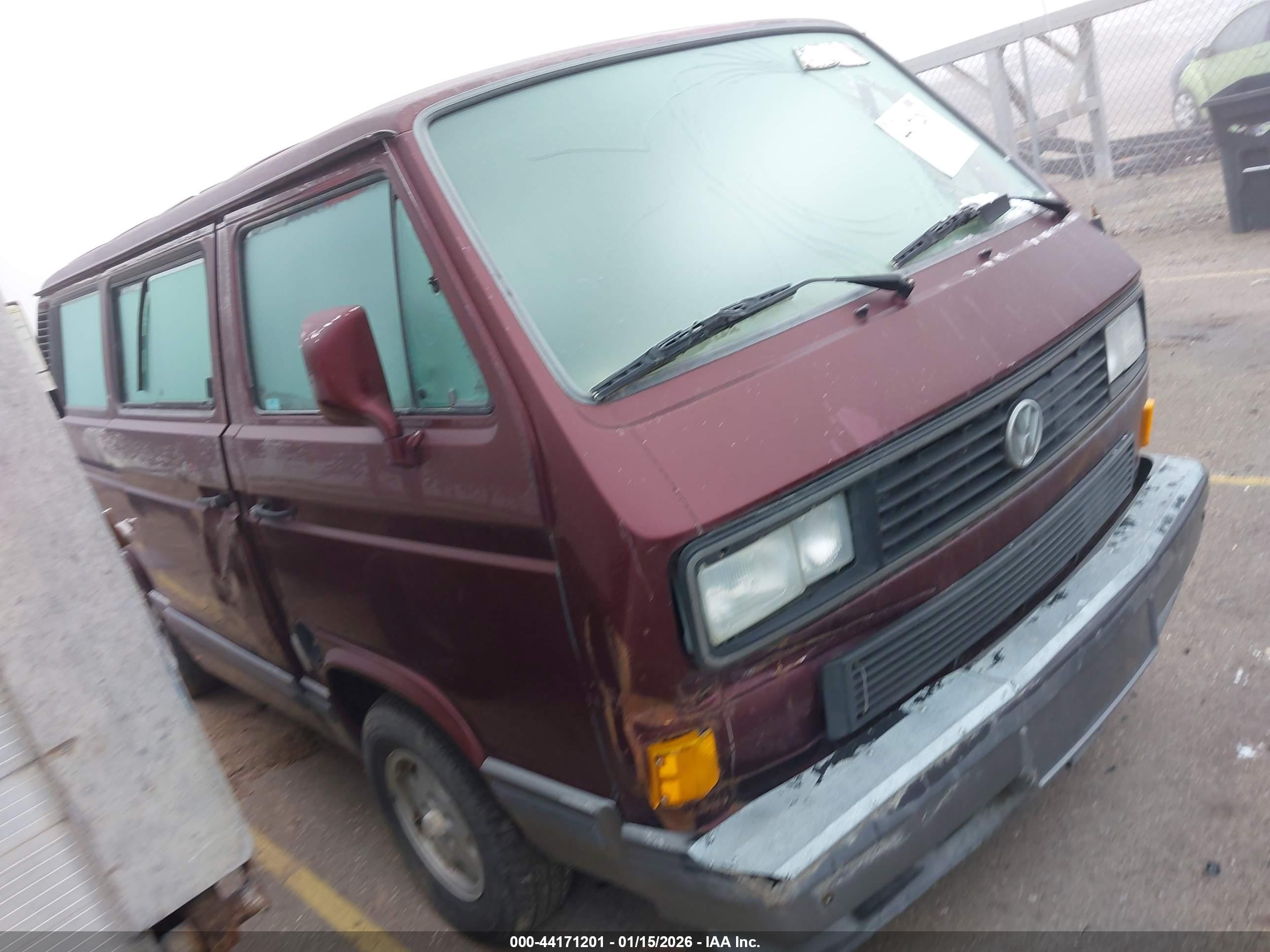 1991 Volkswagen Vanagon, VIN WV2YB0253MG009019 — Side