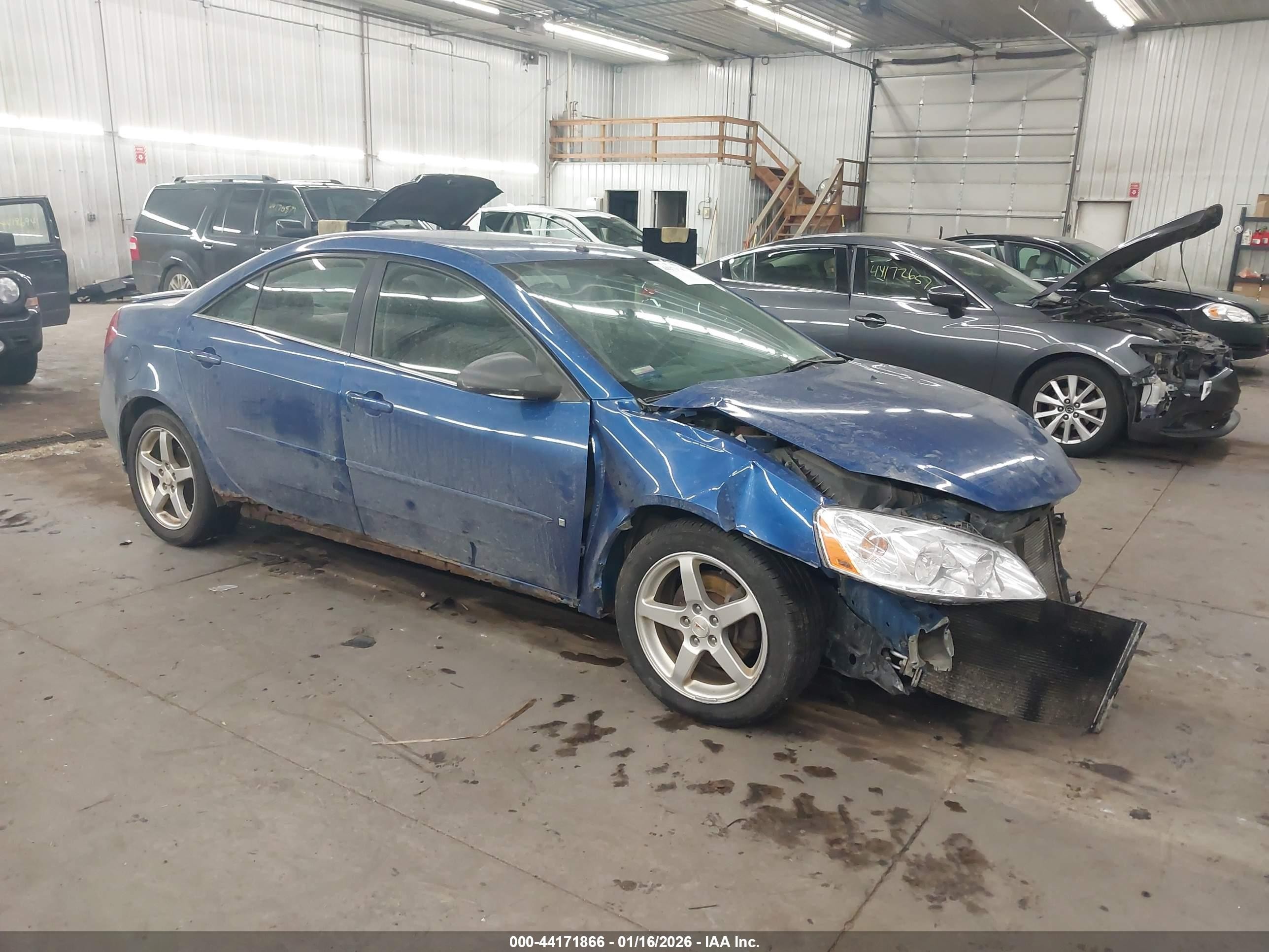 2006 Pontiac G6 GT, VIN 1G2ZH558X64188768 — Front end