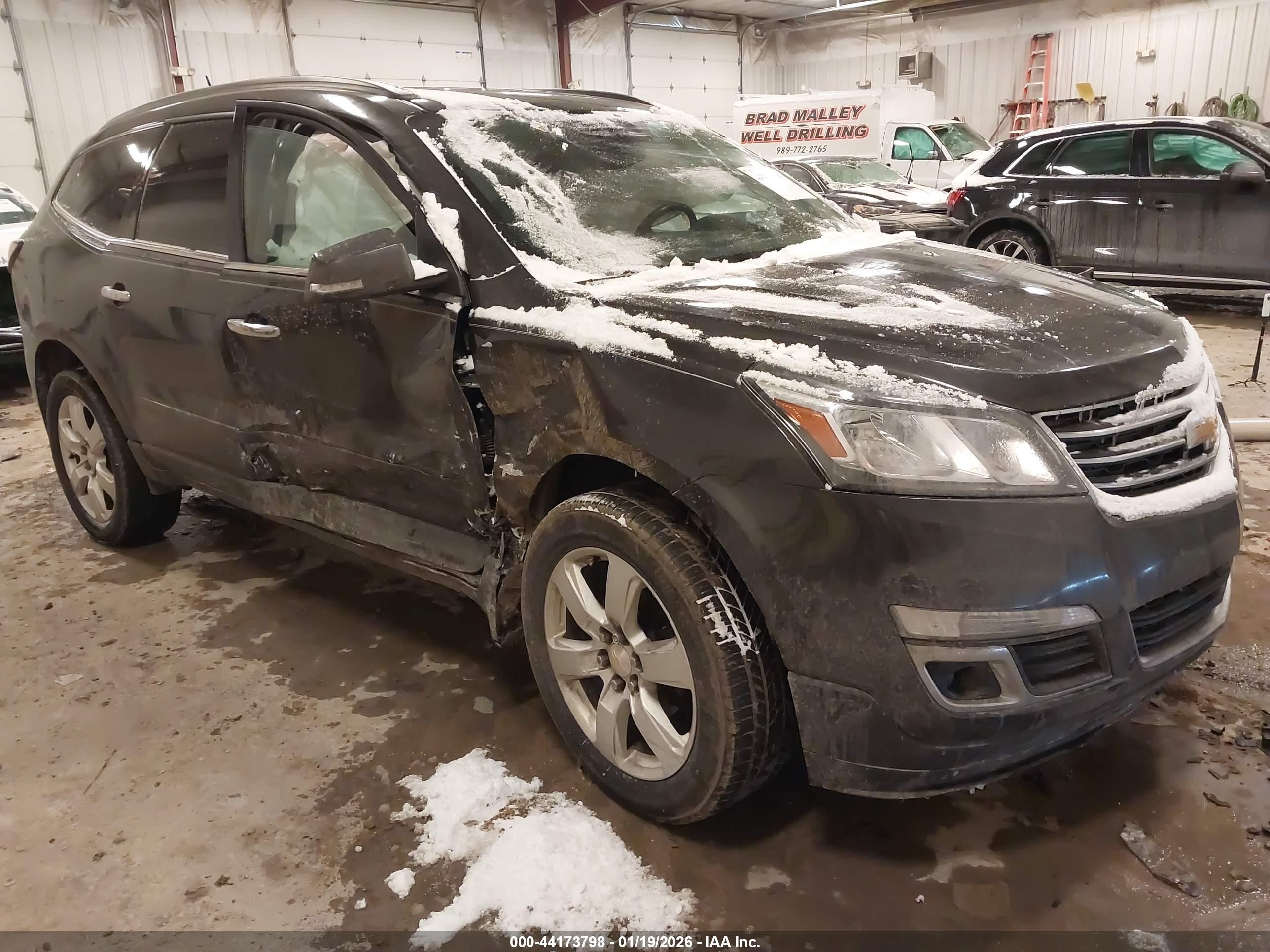 2017 Chevrolet Traverse LT, VIN 1GNKRGKD9HJ249529 — Side