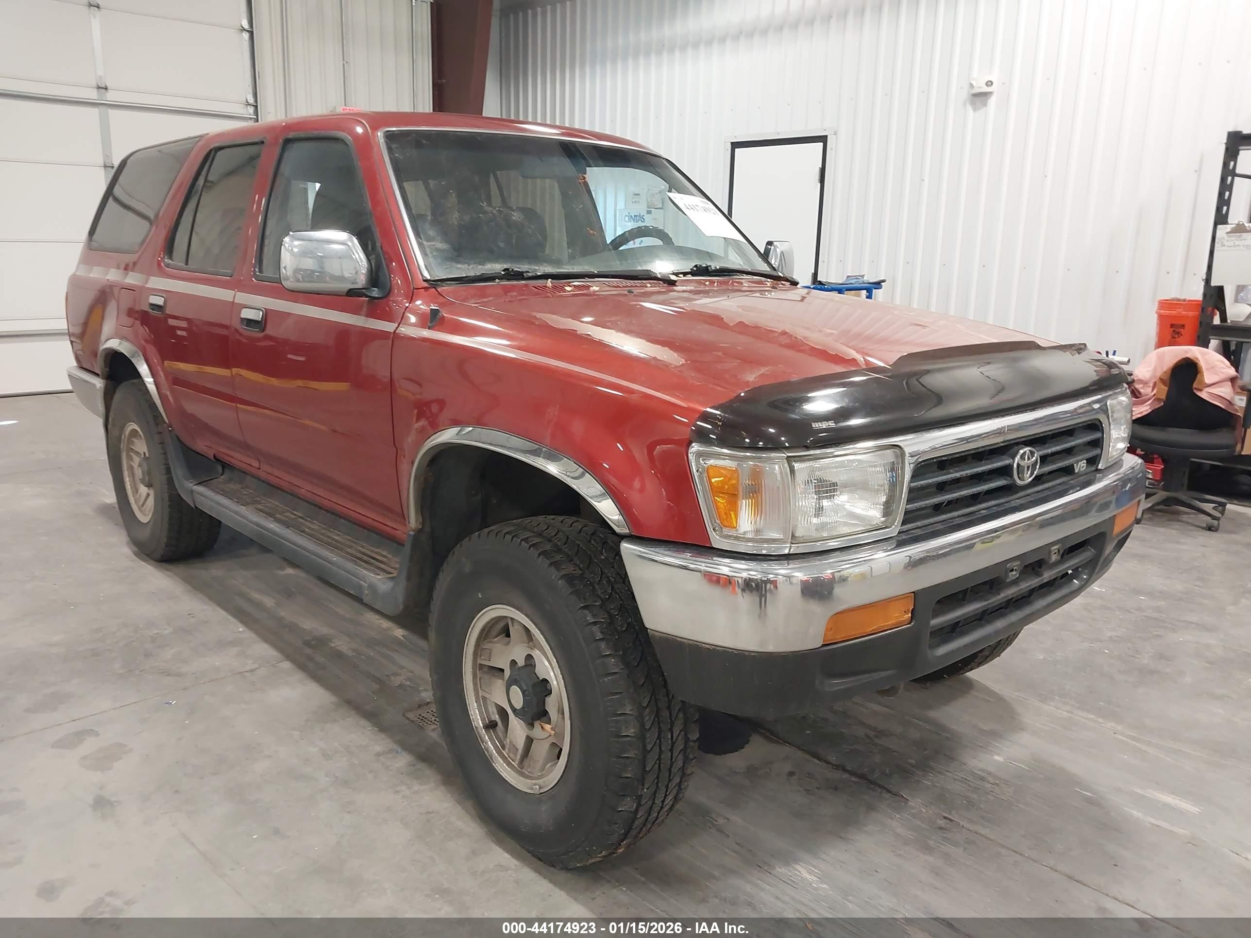 1992 Toyota 4Runner, VIN JT3VN39W6N8042475 — Side