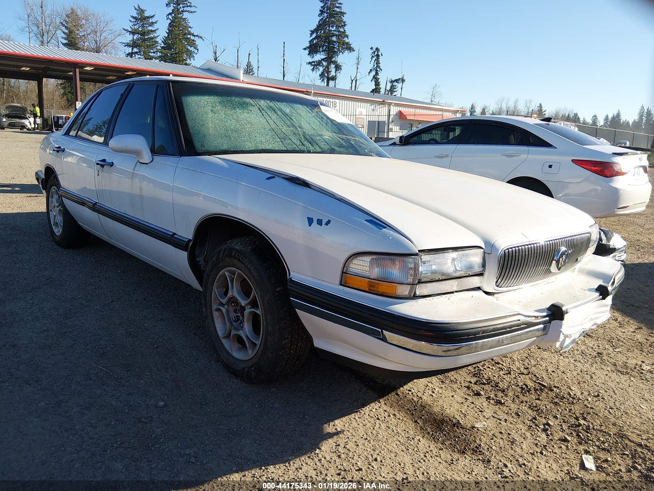 1992 Buick LeSabre Custom, VIN 1G4HP53L2NH407372 — Зад