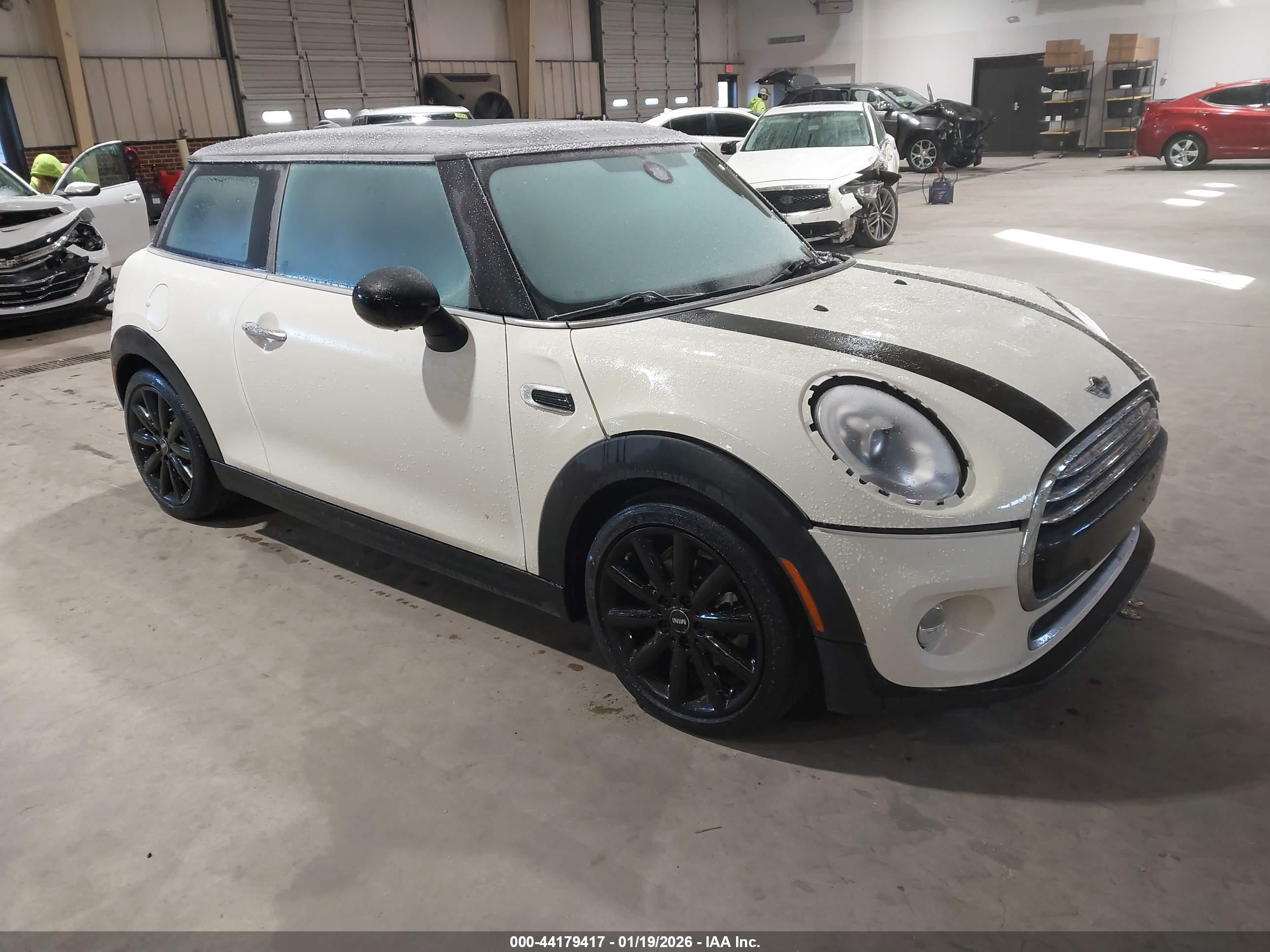 2018 MINI Hardtop Cooper, VIN WMWXP5C56J2G62668 — Vandalism