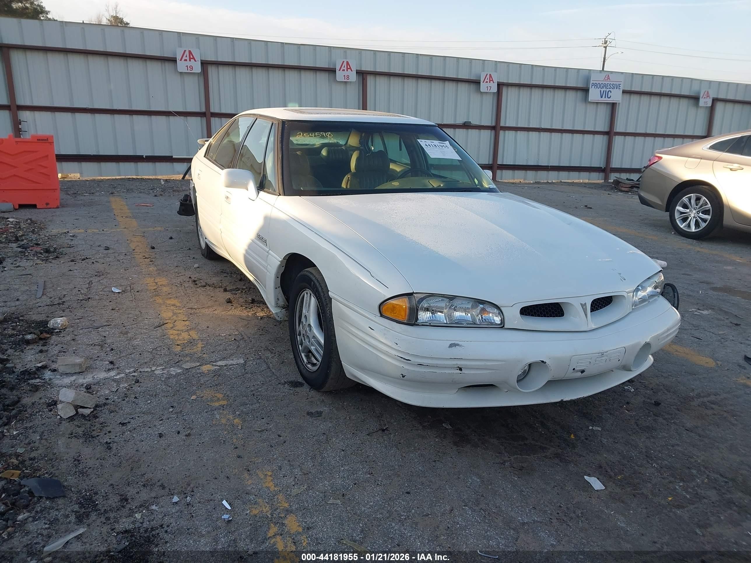 1996 Pontiac Bonneville SSE, VIN 1G2HZ52K5TH213881 — Зад