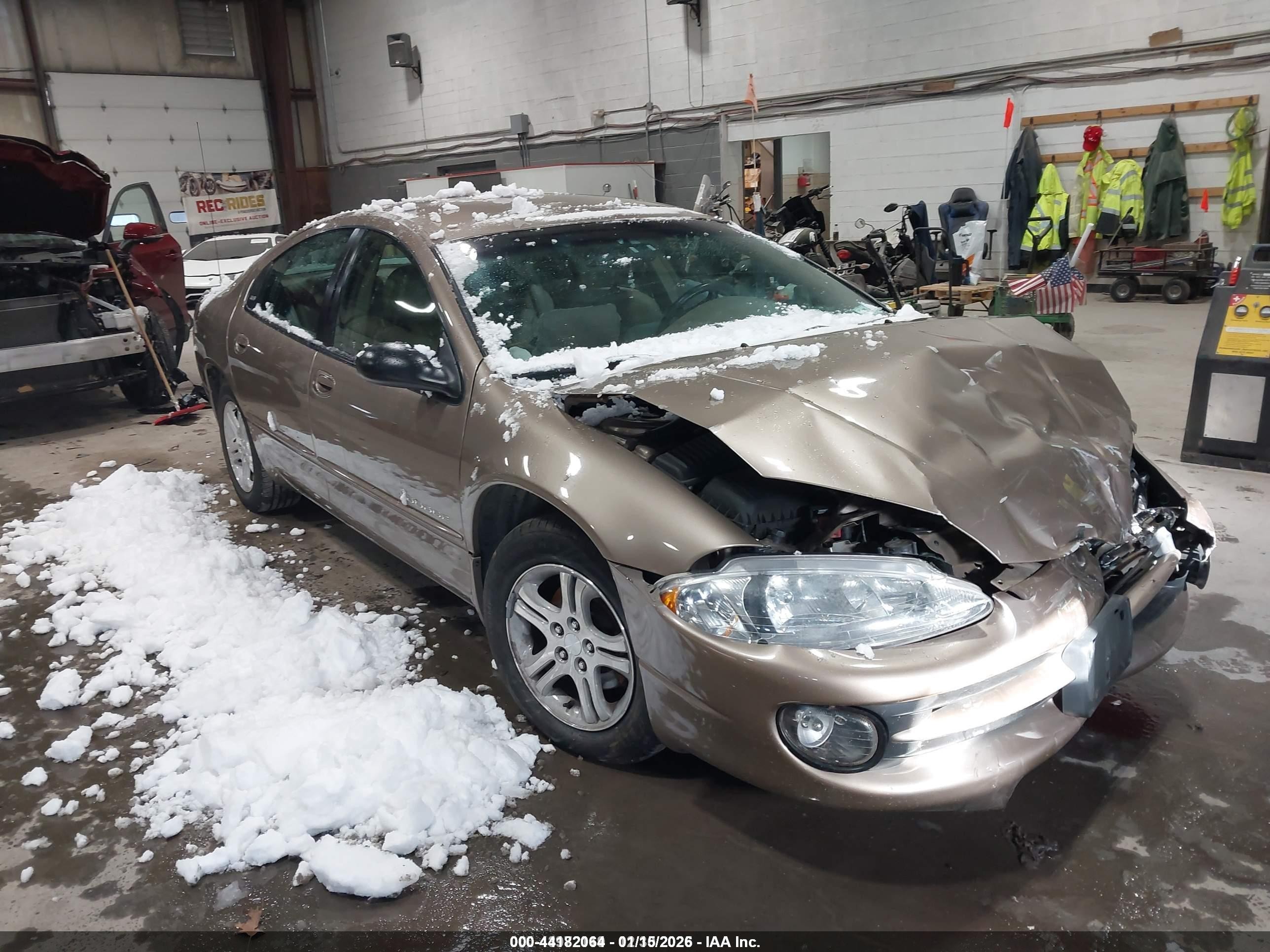 2001 Dodge Intrepid ES, VIN 2B3HD56J41H675465 — Front end