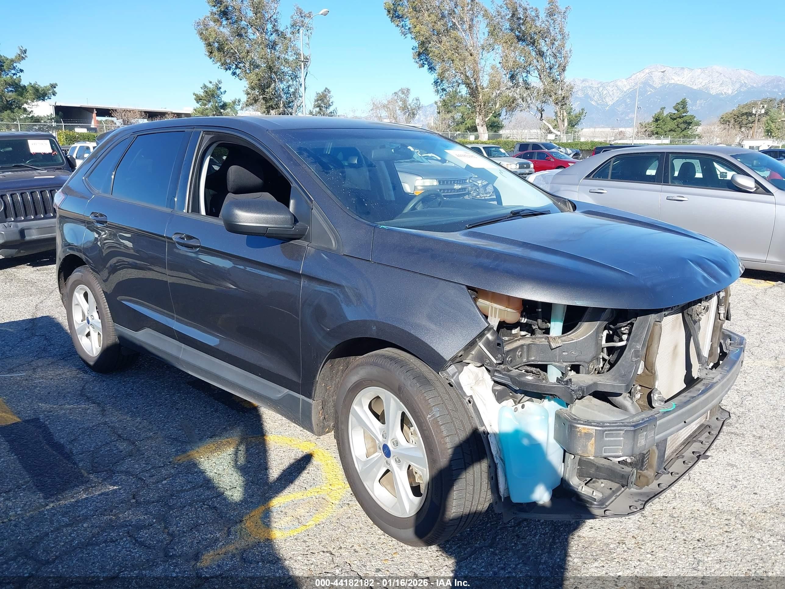 2017 Ford Edge SE, VIN 2FMPK3G95HBC65355 — Front end