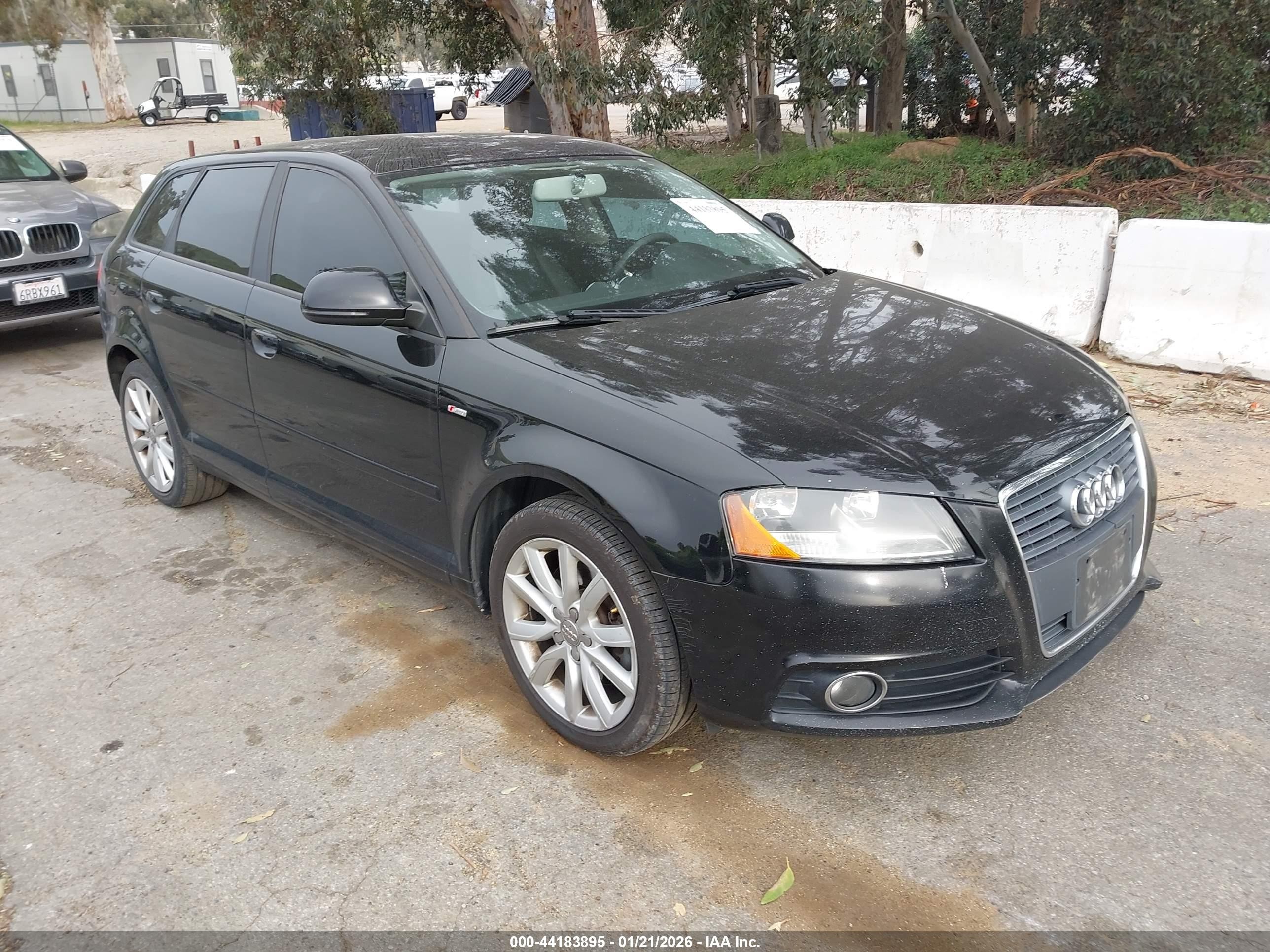 2010 Audi A3 Premium, VIN WAUBEAFM8AA131616 — Front end