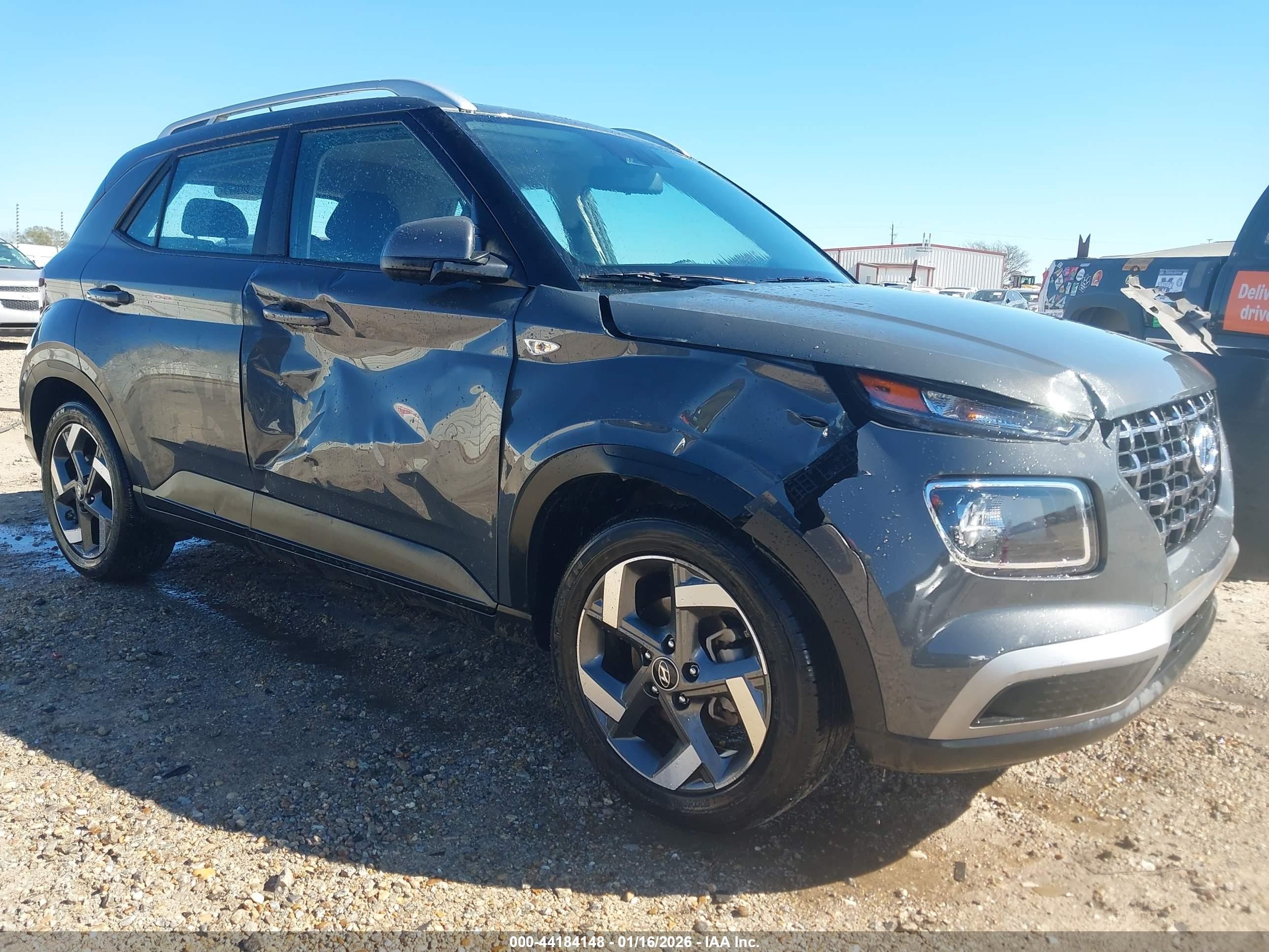2025 Hyundai Venue SEL, VIN KMHRC8A34SU355265 — Side