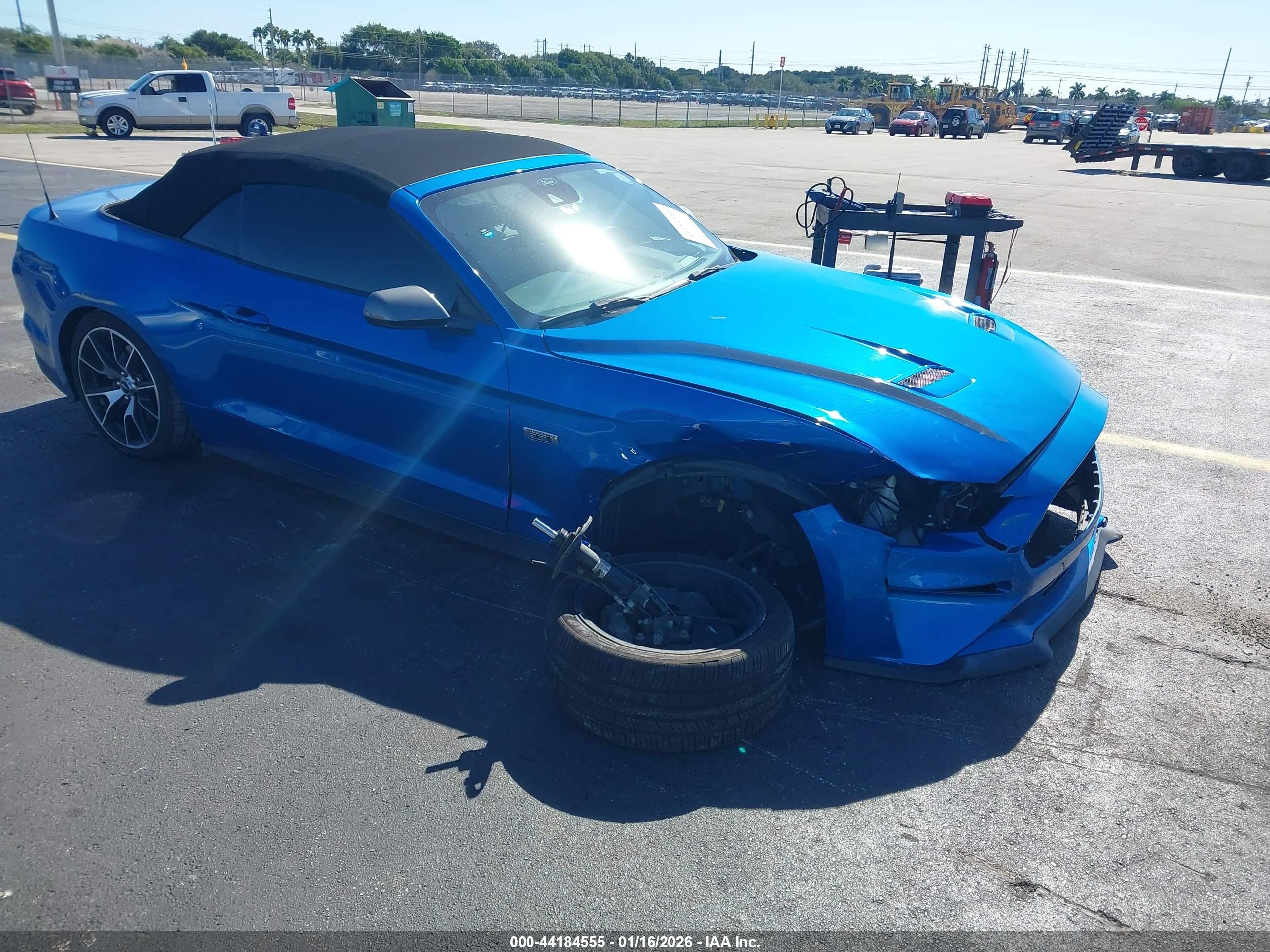 2021 Ford Mustang EcoBoost, VIN 1FATP8UD1M5143428 — Front end