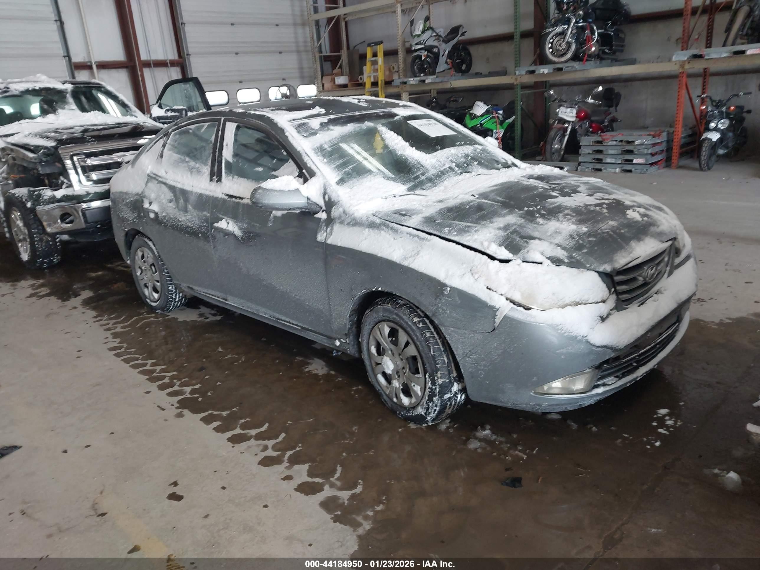 2010 Hyundai Elantra SE, VIN KMHDU4AD2AU828300 — Front end