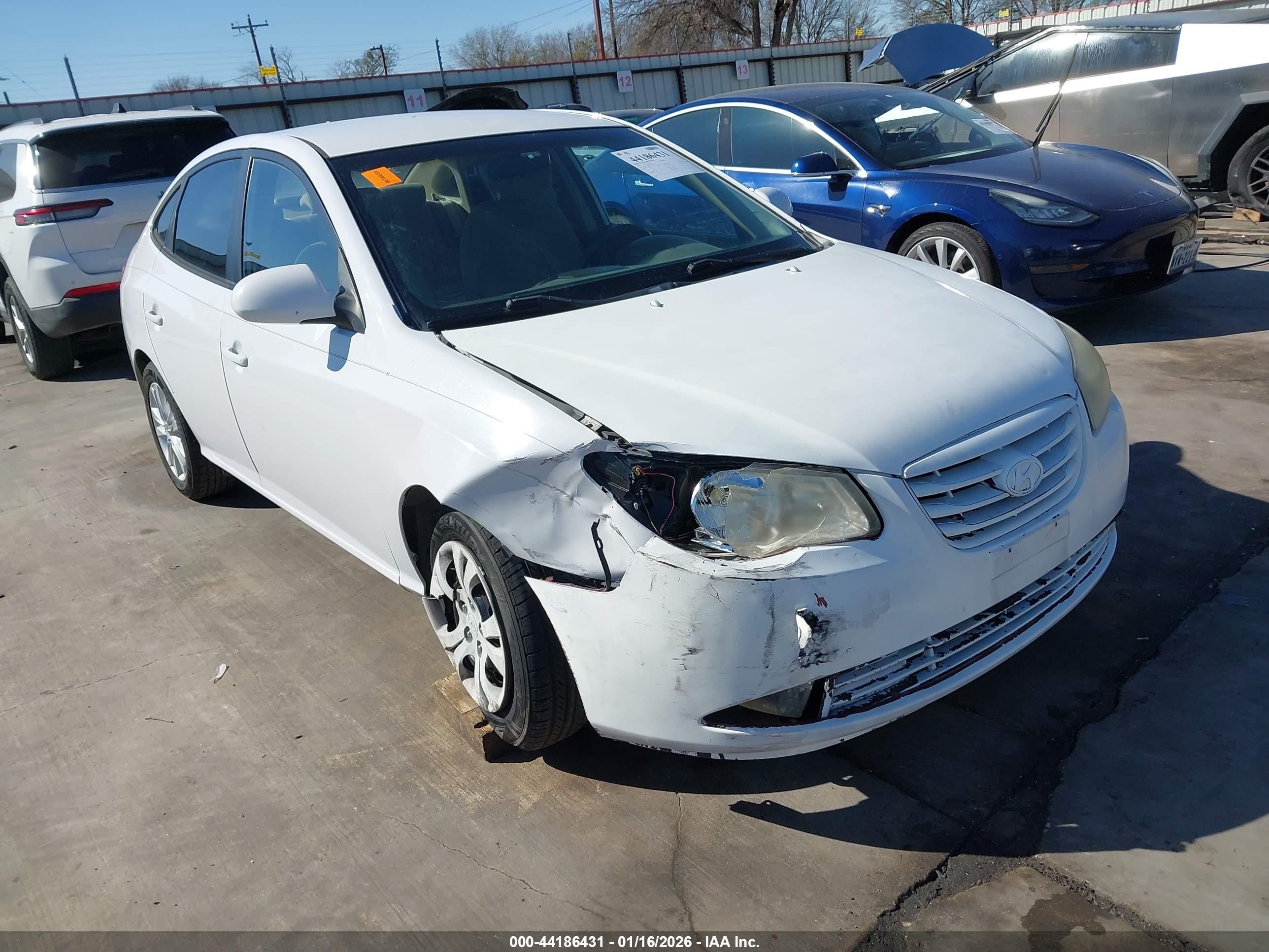 2010 Hyundai Elantra GLS, VIN KMHDU4AD3AU008405 — Front end