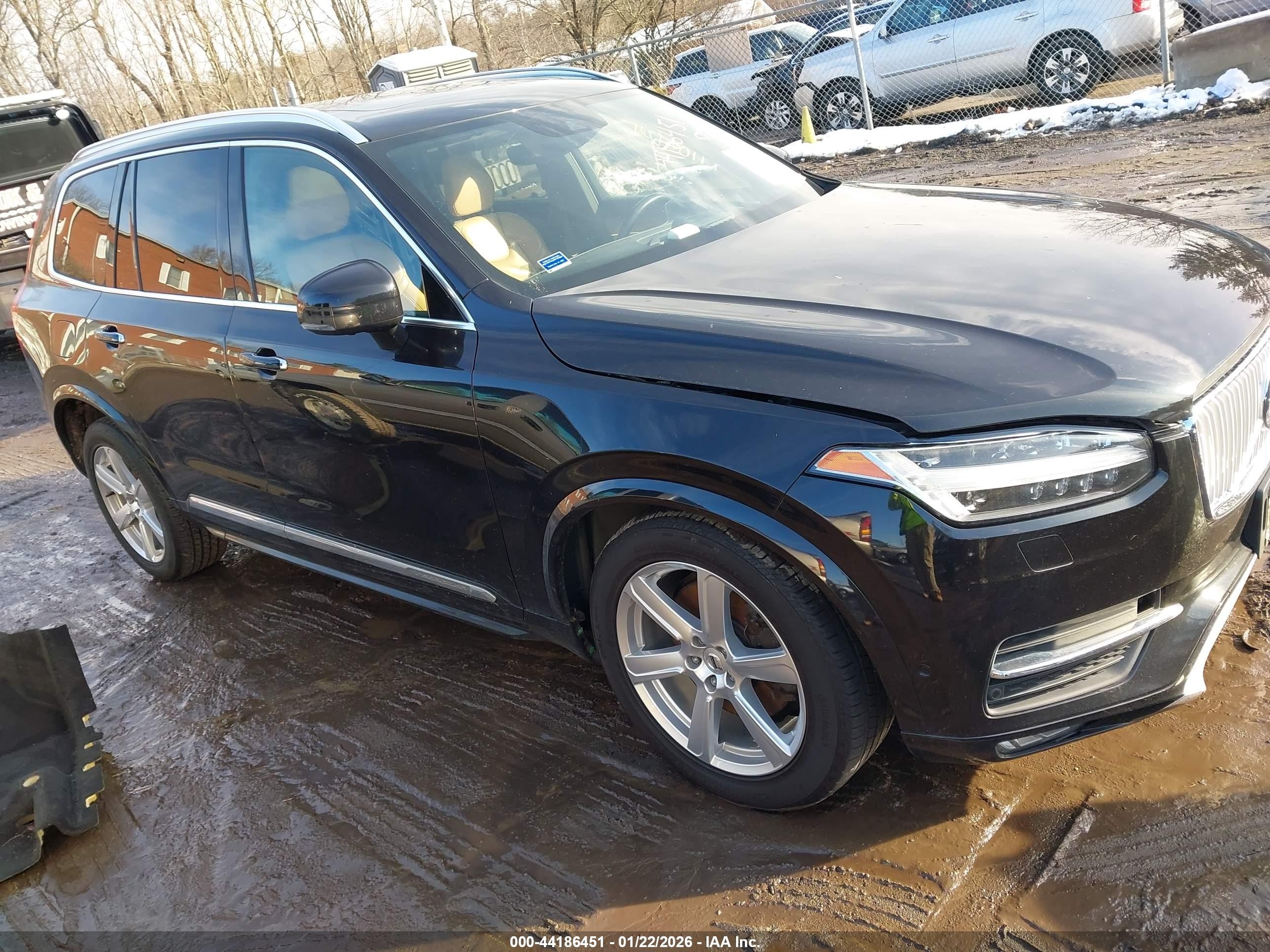 2016 Volvo XC90, VIN YV4A22PN8G1004147 — Mechanical