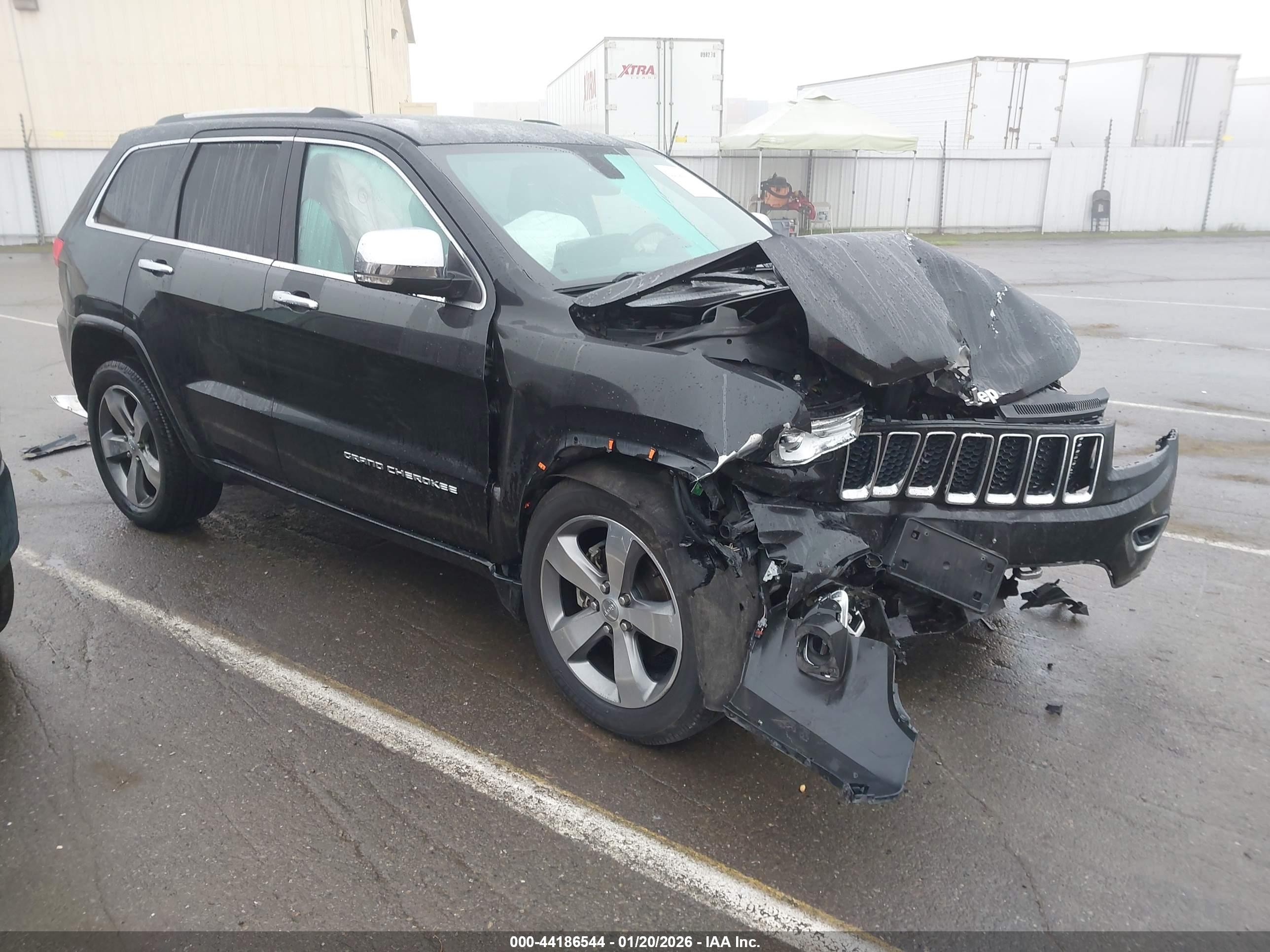 2015 Jeep Grand Cherokee High Altitude, VIN 1C4RJFCG7FC700265 — Перед