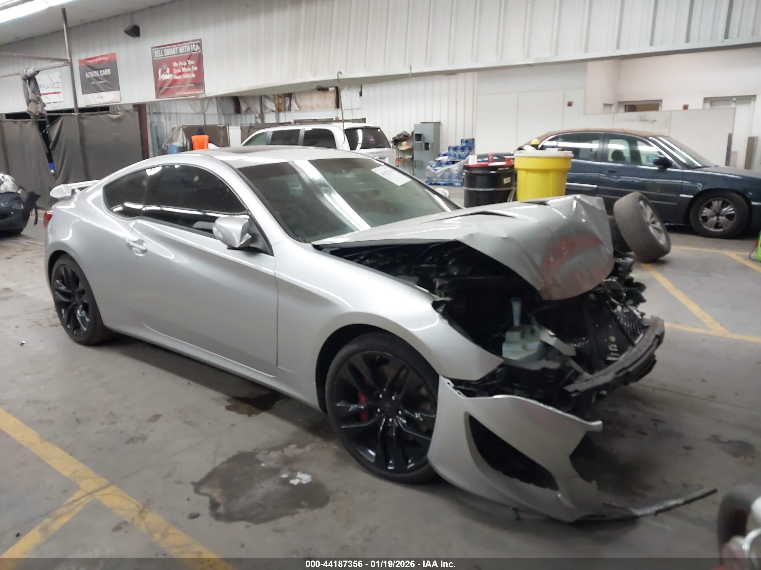 2013 Hyundai Genesis Coupe Track, VIN KMHHU6KJXDU086931 — Front end