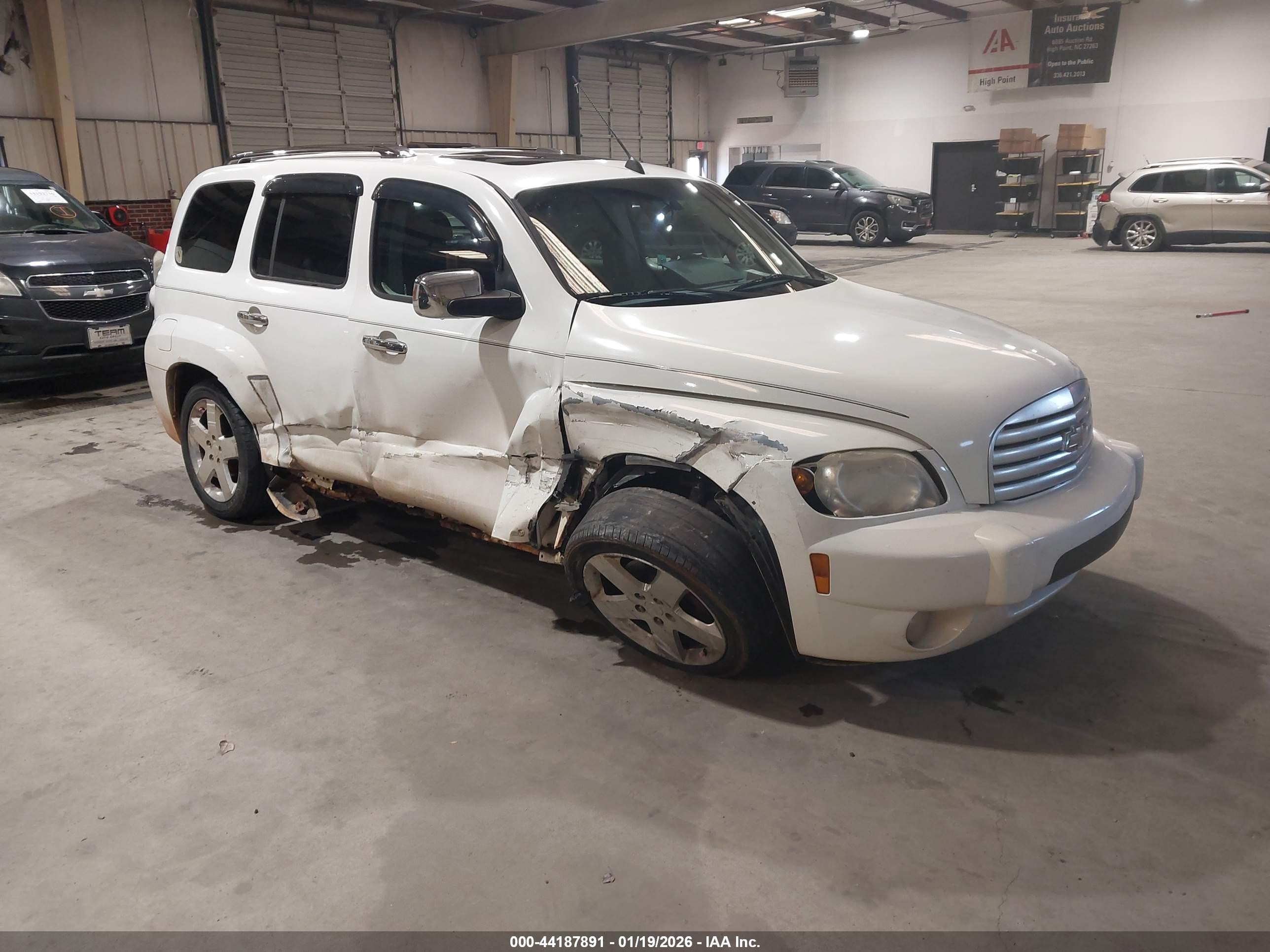 2007 Chevrolet HHR LT, VIN 3GNDA33P77S509697 — Side