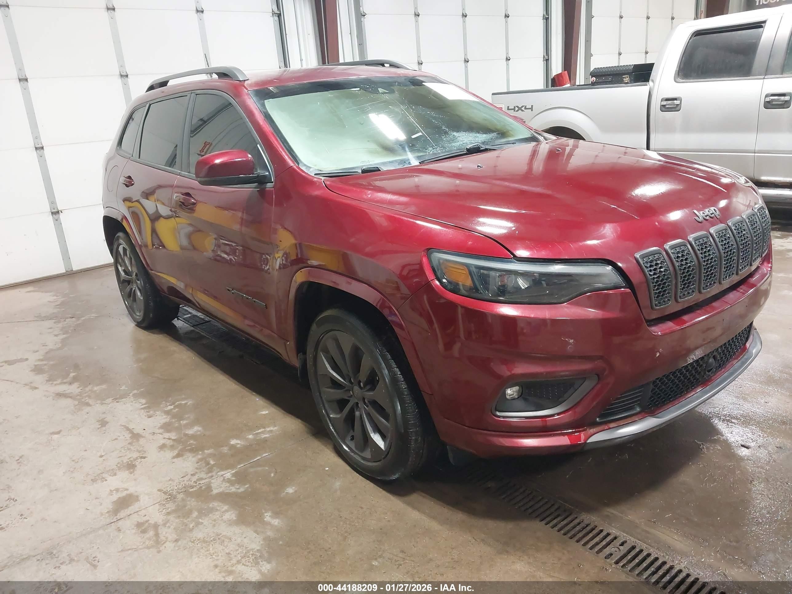 2019 Jeep Cherokee Limited, VIN 1C4PJMDX4KD375265 — Interior fire