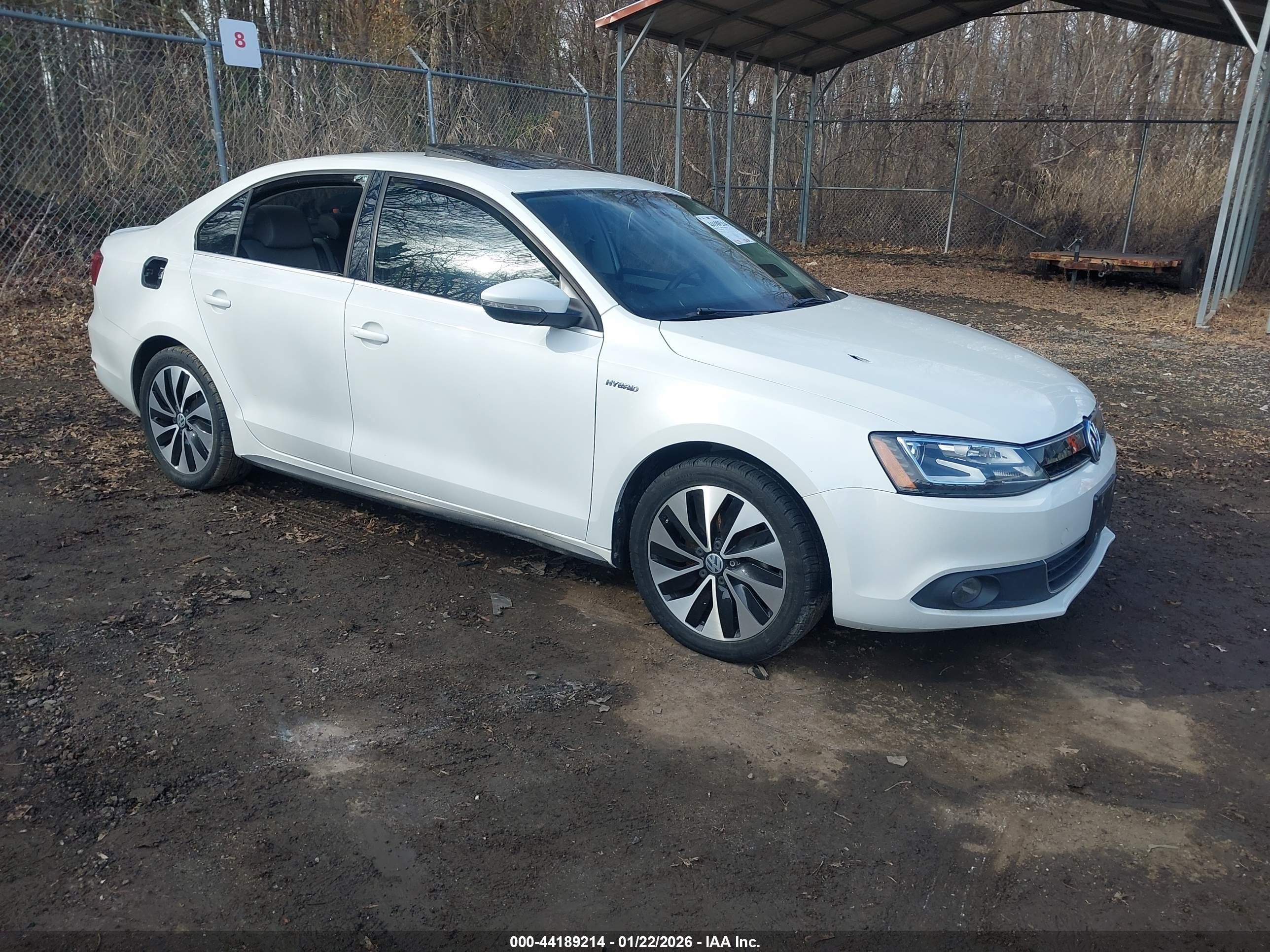 2013 Volkswagen Jetta Hybrid, VIN 3VW637AJ3DM287545 — Фото с аукциона 1 of 5