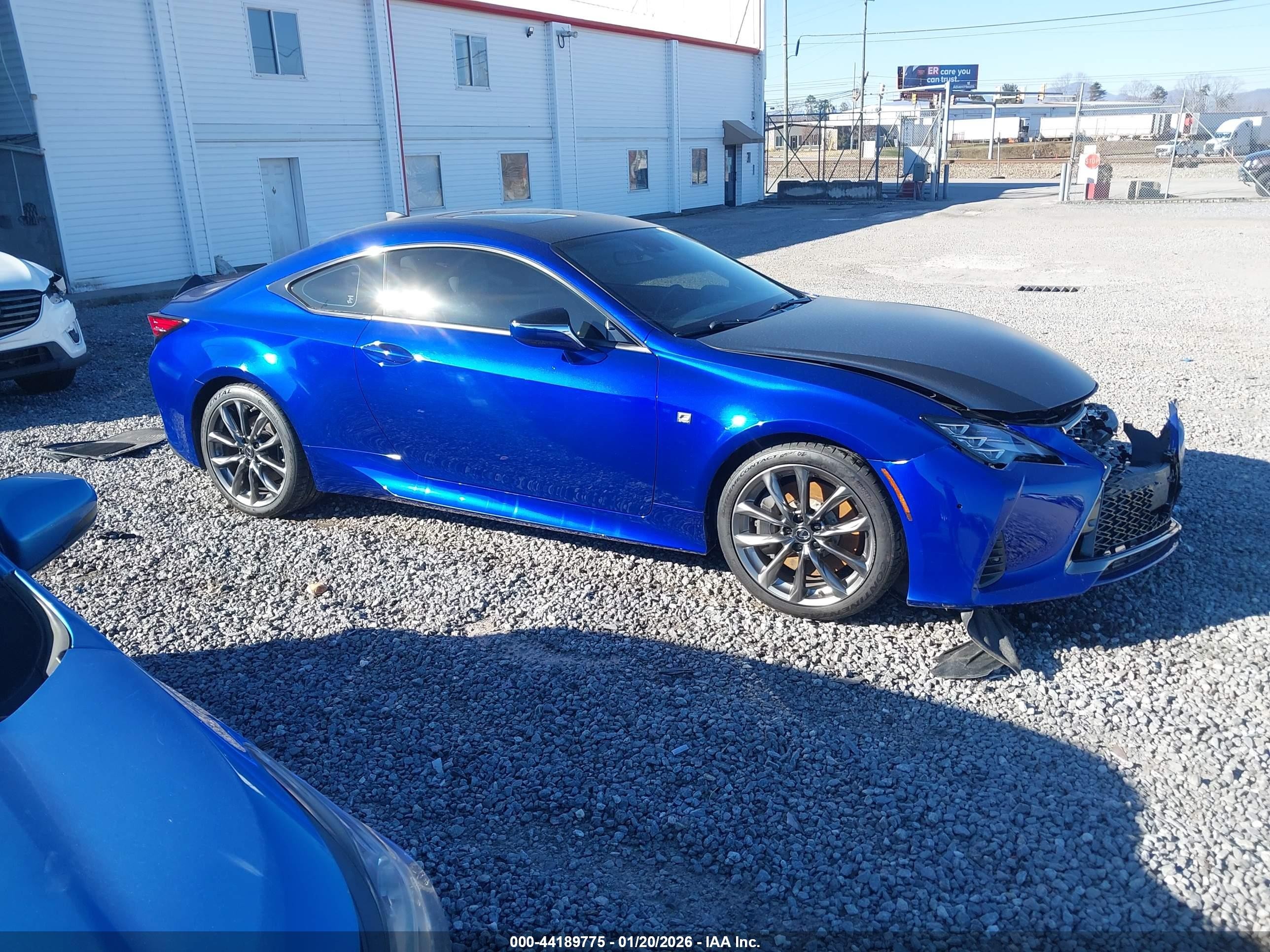 2022 Lexus RC 350 F Sport, VIN JTHGZ5BC5N5024960 — Перед
