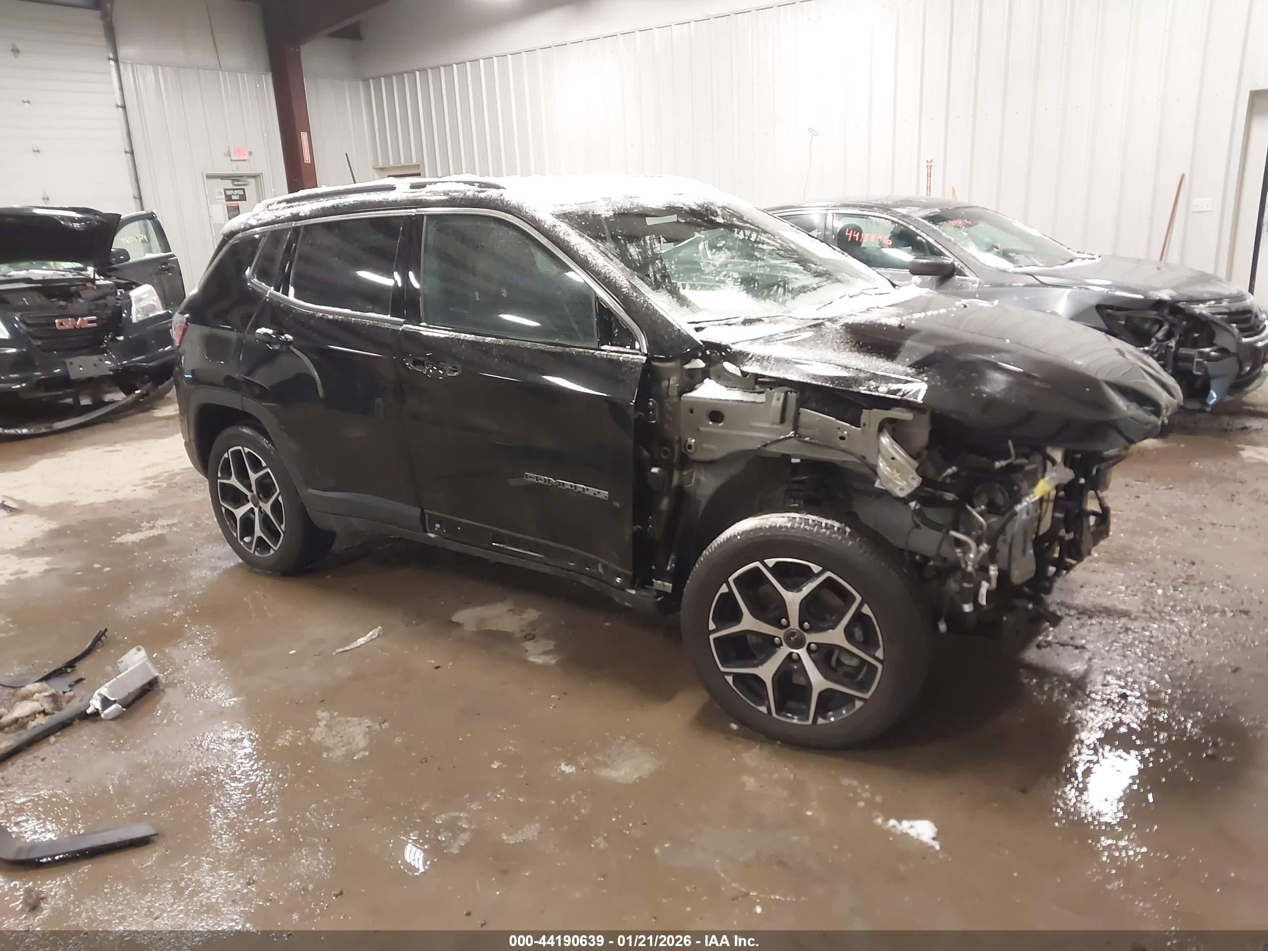 2025 Jeep Compass Limited, VIN 3C4NJDCN4ST504767 — Front end